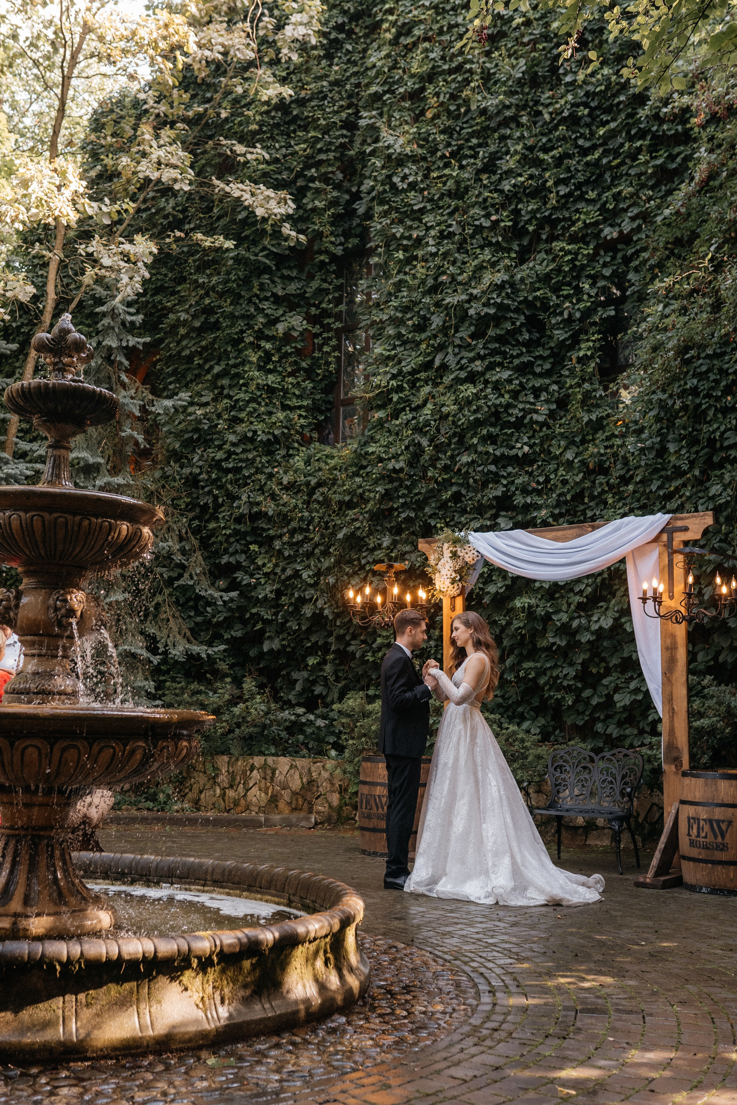 Fewhorses «Рыцарская свадьба». Семейный и свадебный фотограф в Москве Виктория Махова