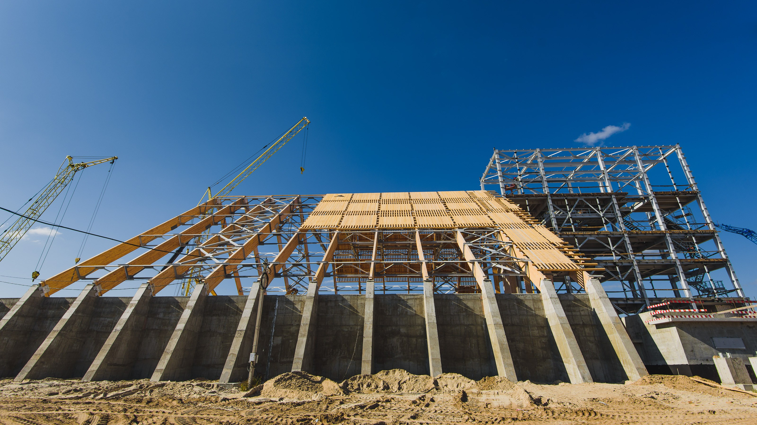Незавершенное строительство. Фотограф Олег Юршевич Солигорск Минск