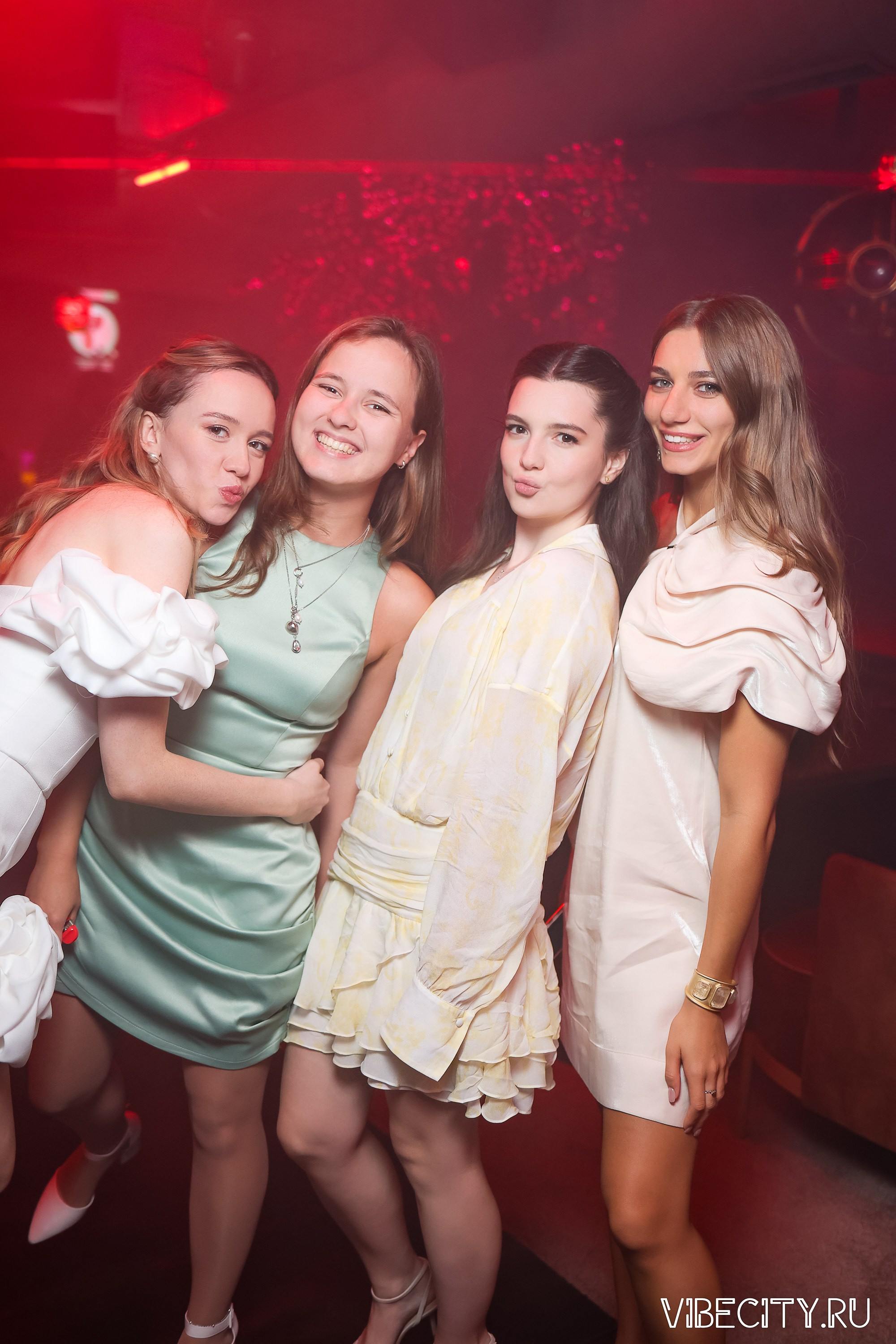 DOUBLE U. VIBECITY.RU Вайб Сити Ру Фоторепортажи Фотоотчеты Калининград