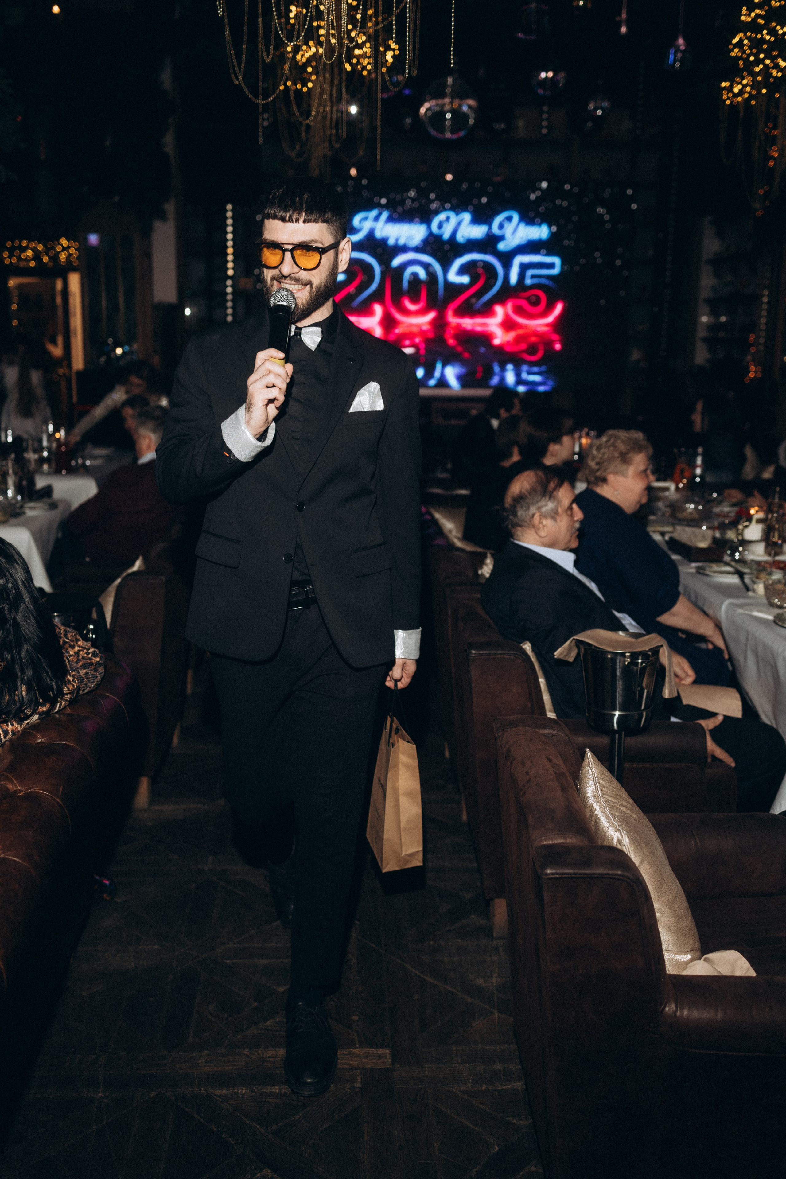 Новогодний корпоратив ресторан Рибай. Фотограф Артем Бросов в Санкт-Петербурге и Дубае