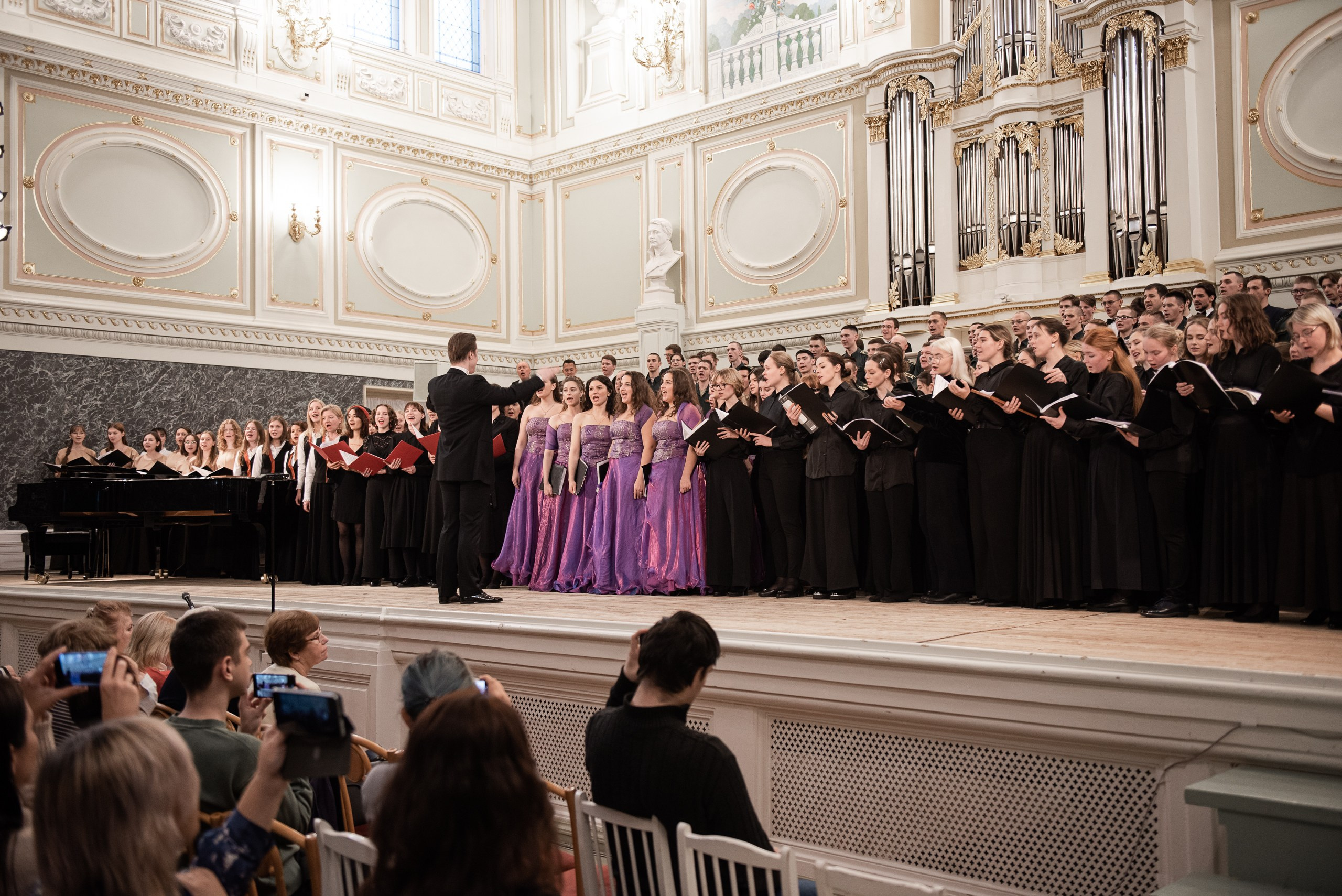 Концерт в капелле