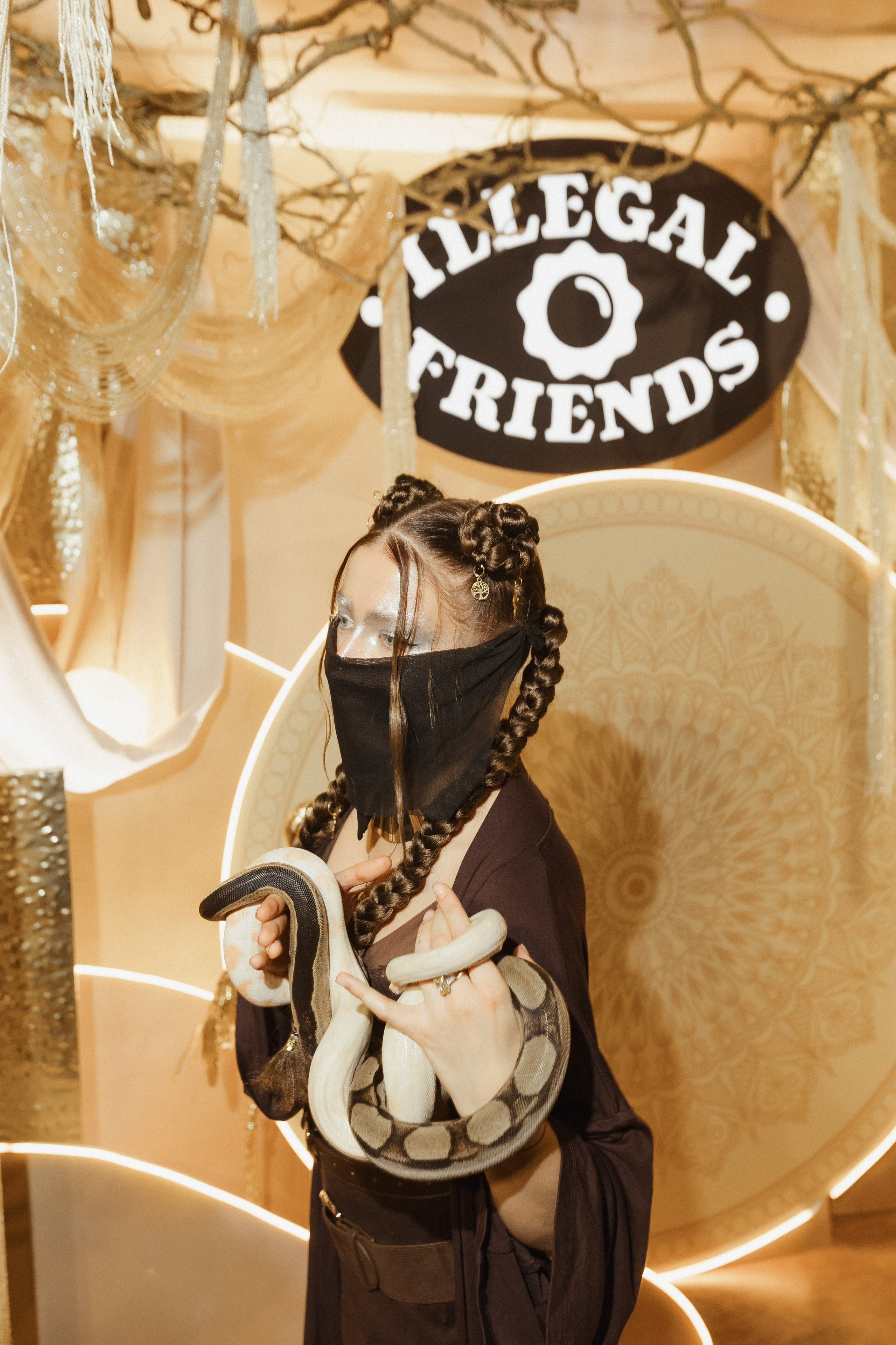 ILLEGAL FRIENDS — MIRAGE [PART II]. СВОИ. ФОТООТЧЕТЫ-СОБЫТИЯ-МЕСТА