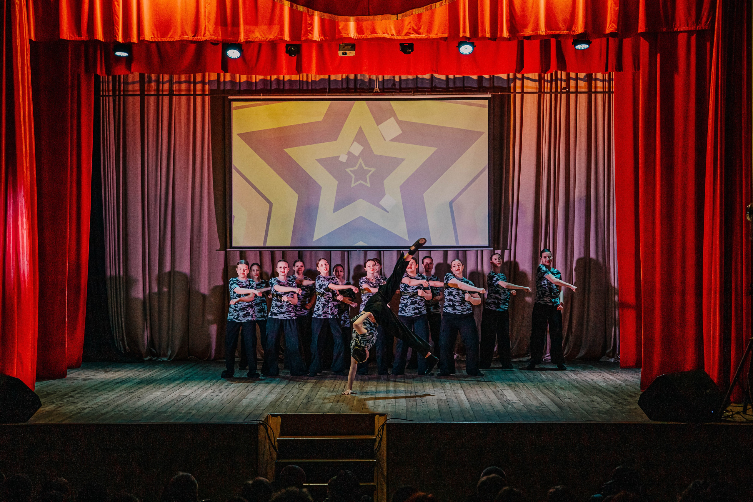 Отчетный концерт хореографического коллектива Пульс!. Фотограф Дарья Маташкова