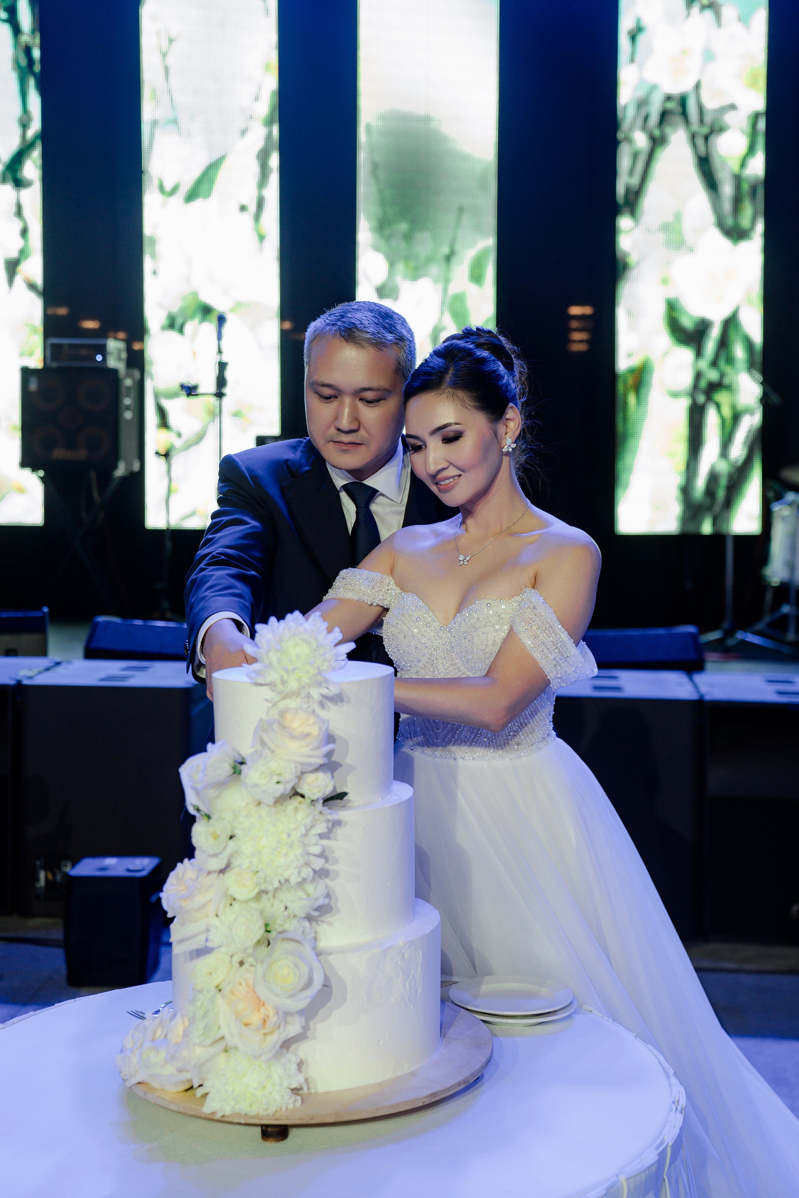 Свадьба Сакен Асель. Свадебный фотограф Алматы и Астана