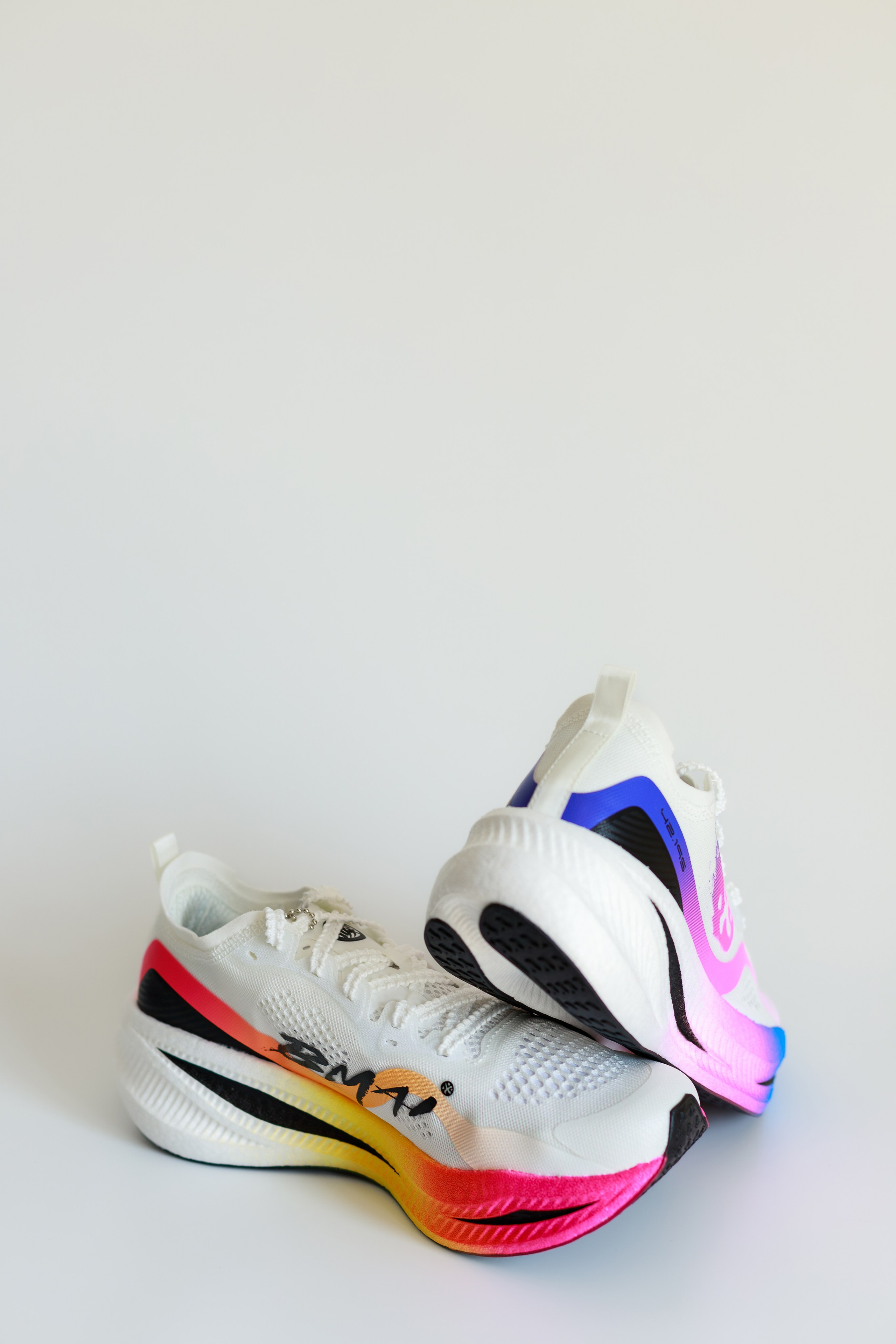 Кроссовки для вб. Семейный и детский фотограф в Краснодаре Ирина Лаврецкая