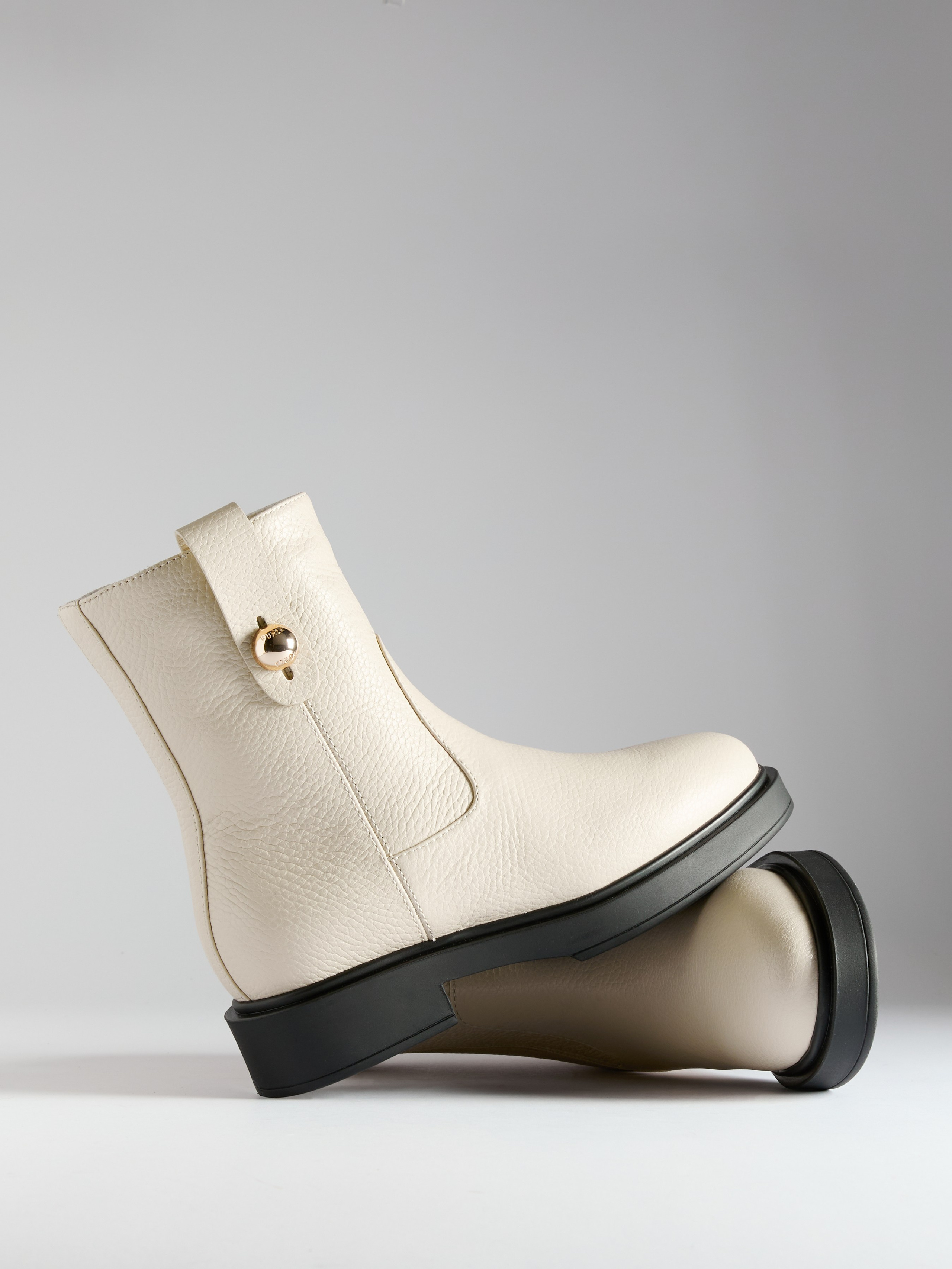 Предметный фотограф в Москве Евгений Шубин