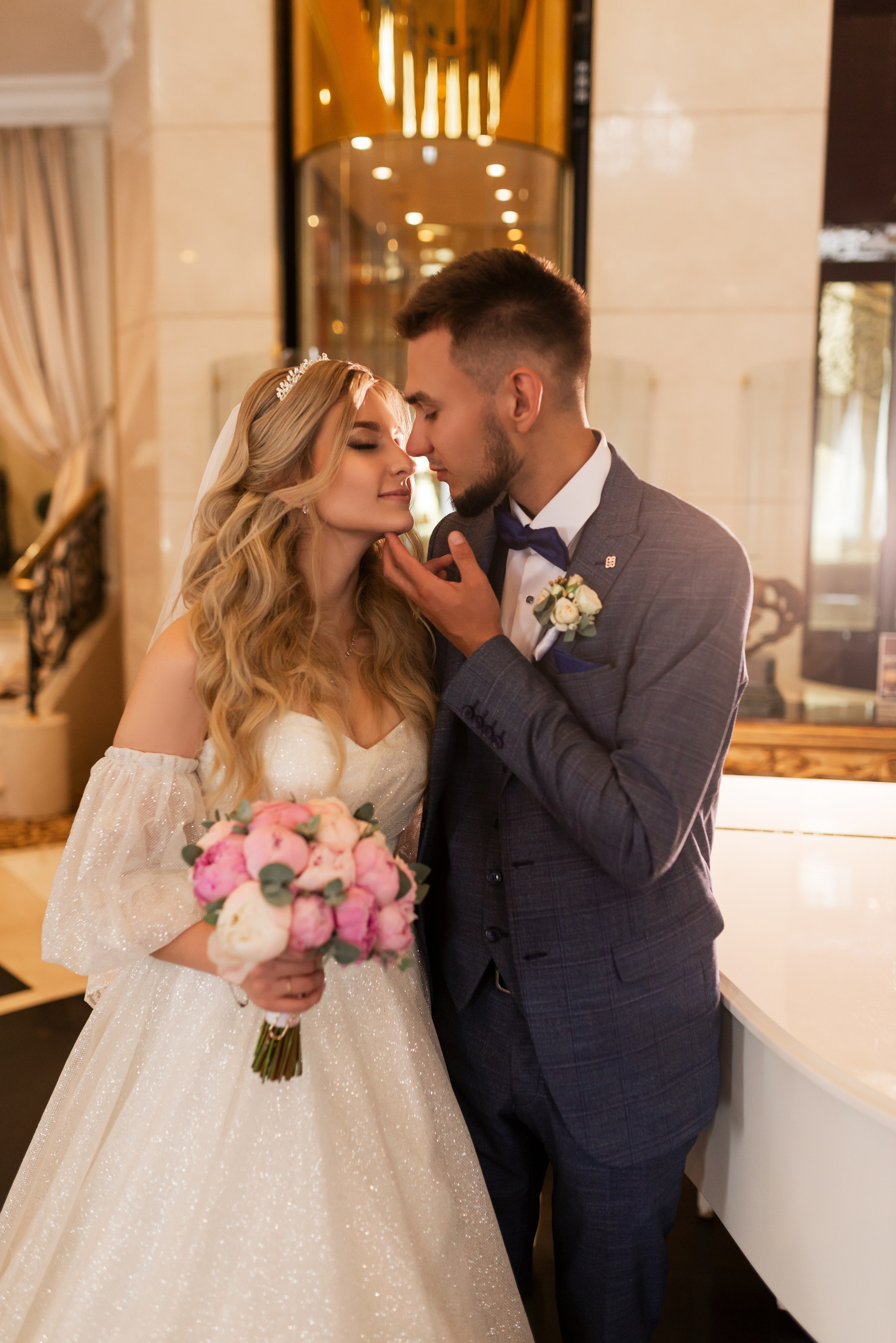 Свадебная фотосессия (Donbass Palace). Семейный и свадебный фотограф в Донецке и Макеевке Дяченко Наталья