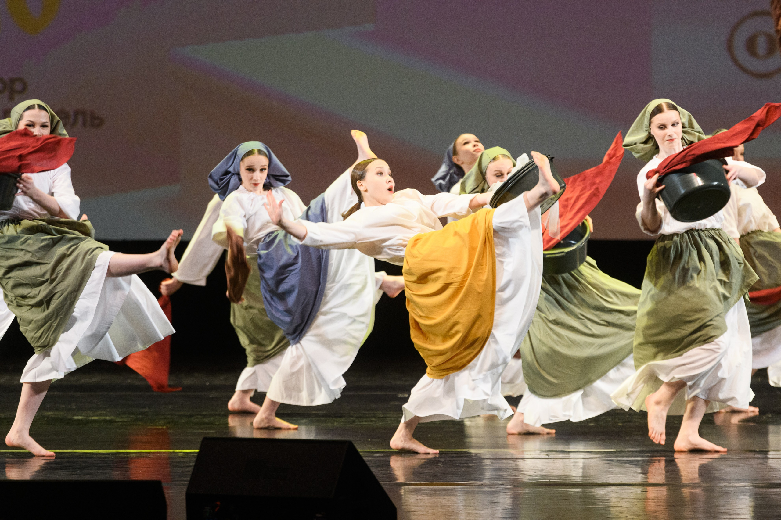 23 апреля, часть 1, БКЗ Октябрьский, г. Санкт-Петербург. Золотое яблочко