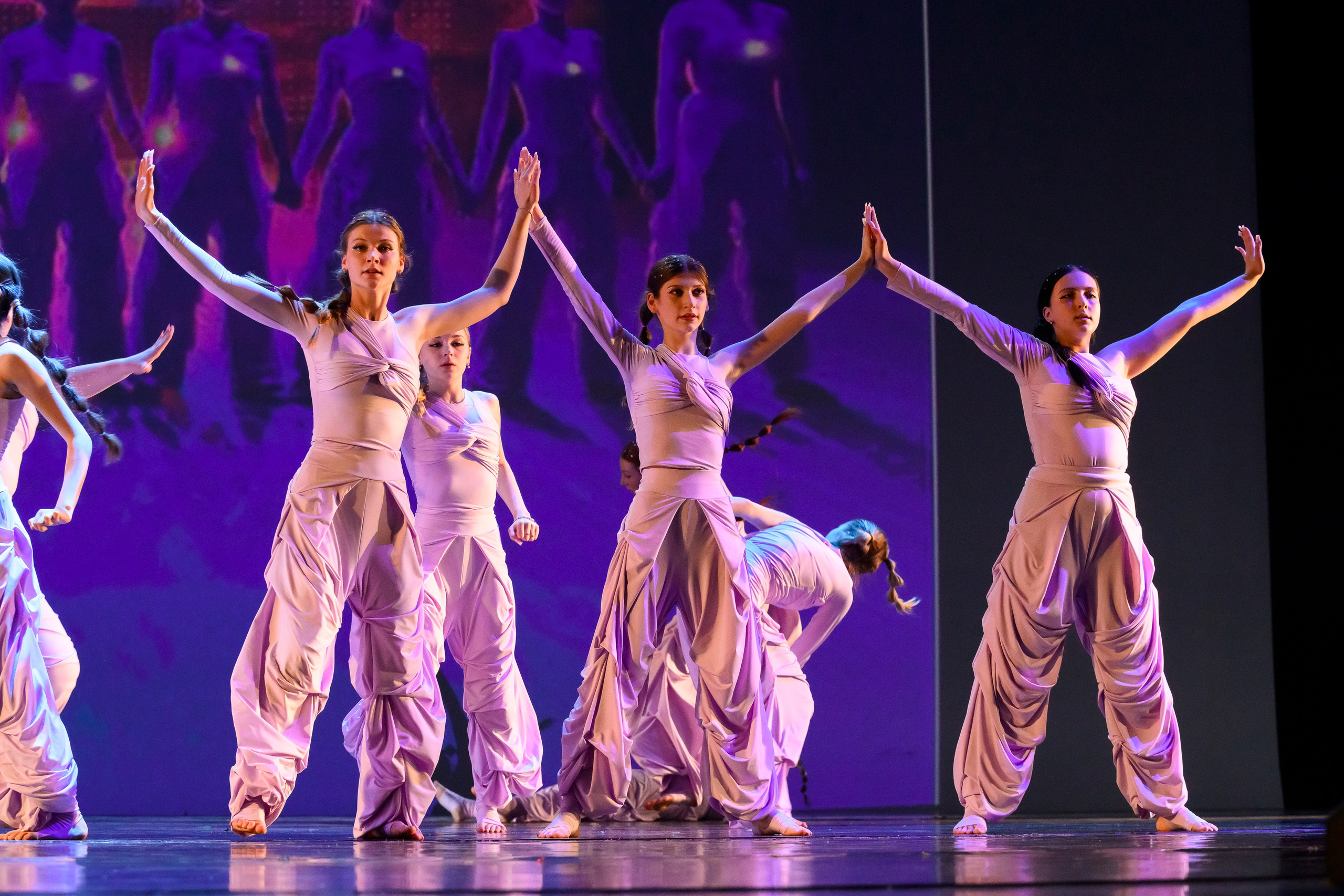 23 апреля, часть 2, БКЗ Октябрьский, г. Санкт-Петербург. Золотое яблочко