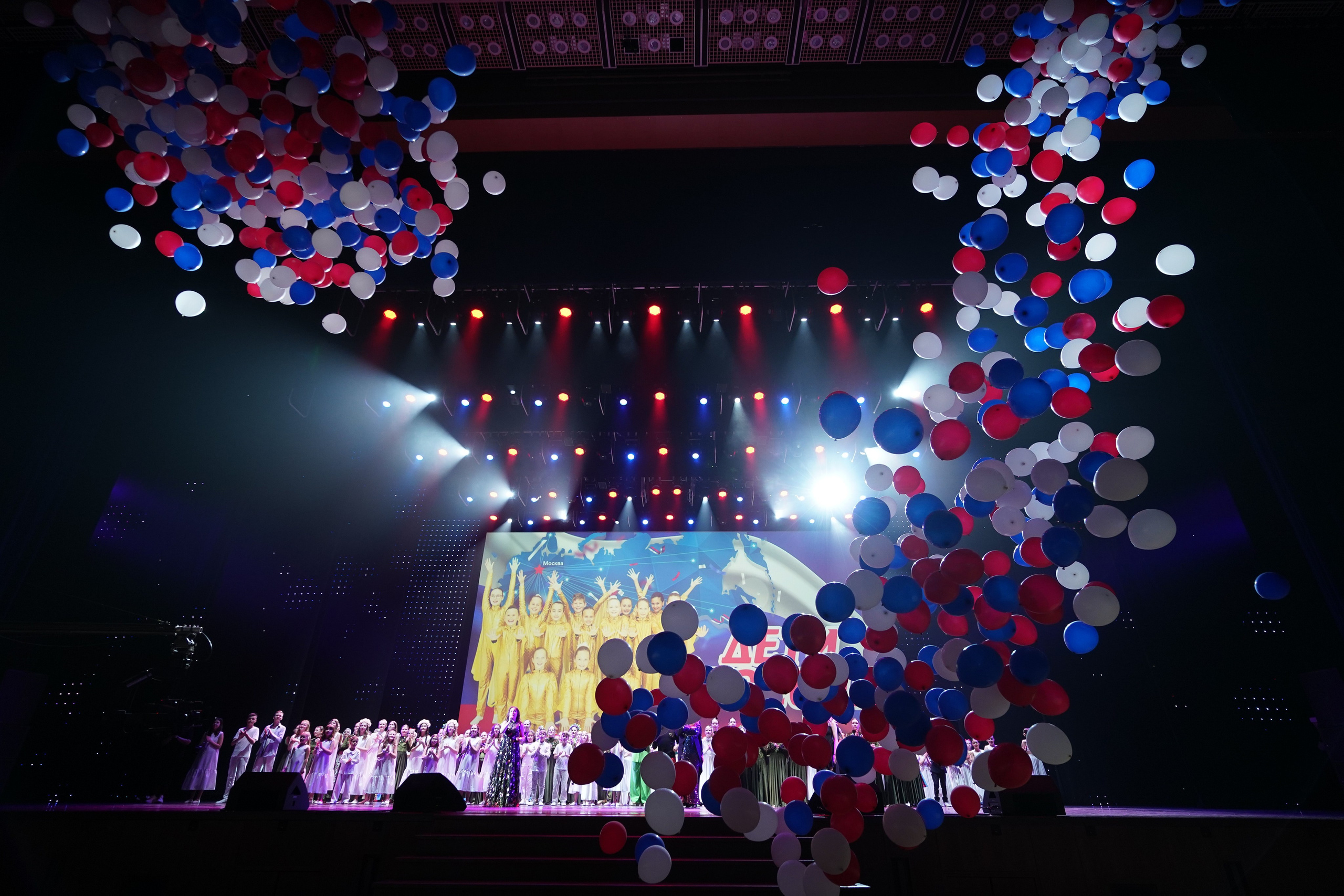 13 мая, г. Москва, Кремль. Золотое яблочко