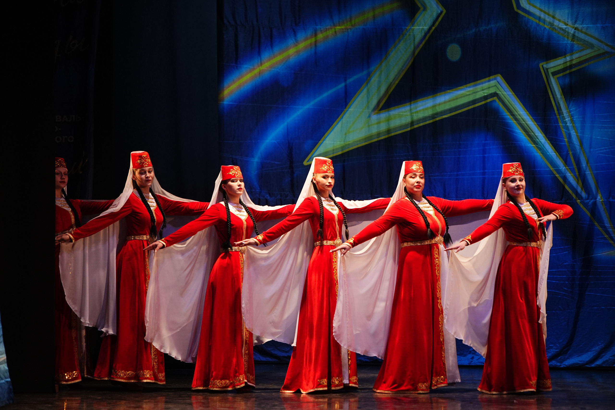 1 июня, г. Великий Новгород. Золотое яблочко