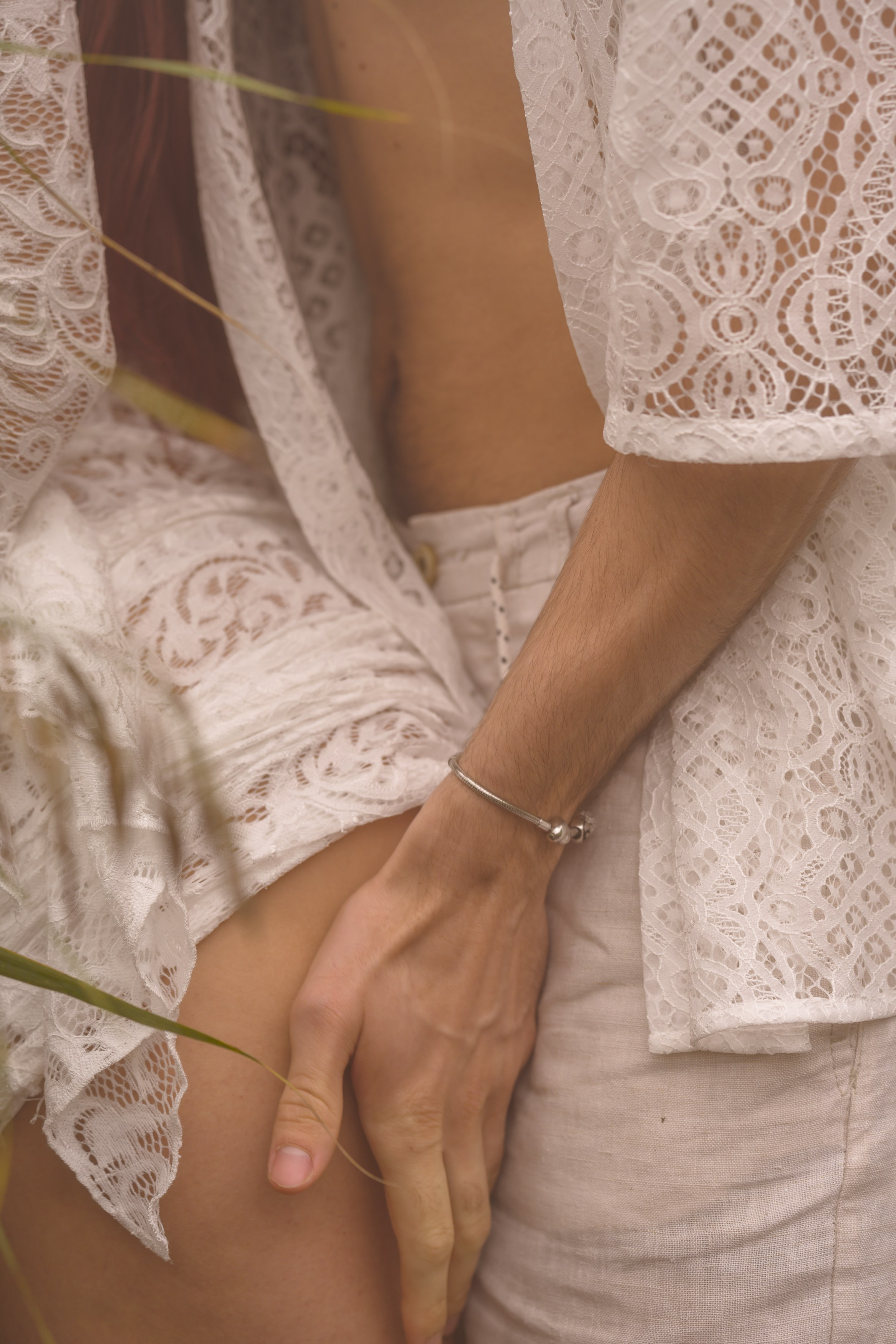 Фотосъемка Love Story на берегу Финского залива на экотропе