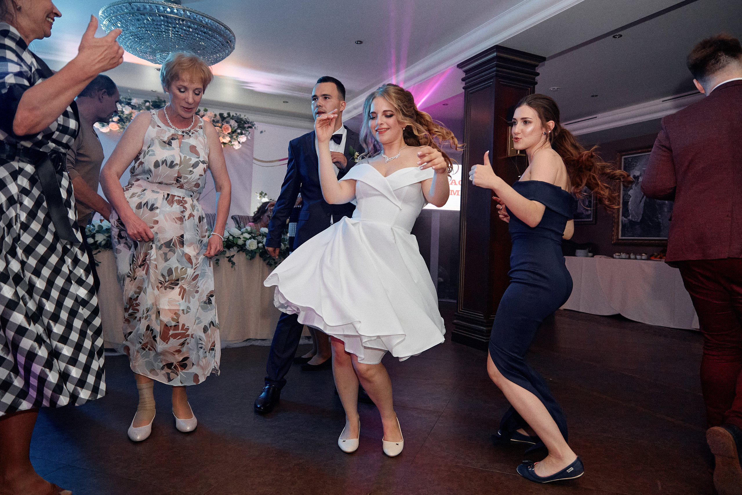 Свадебная съёмка в Нижнем Новгороде. Свадебный фотограф Антон Артюшин. Работаю в Нижнем Новгороде и Москве