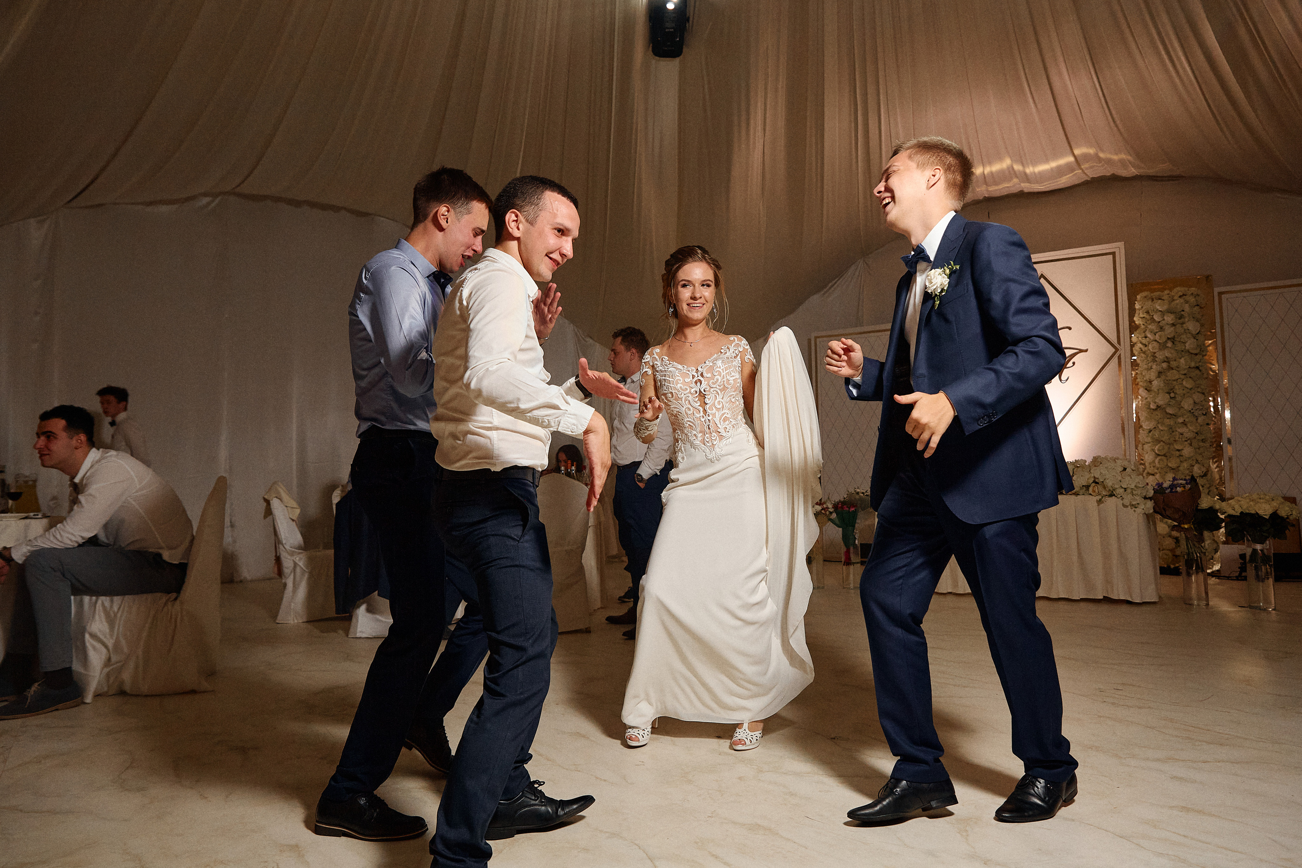 Съёмка летней свадьбы. Свадебный фотограф Антон Артюшин. Работаю в Нижнем Новгороде и Москве