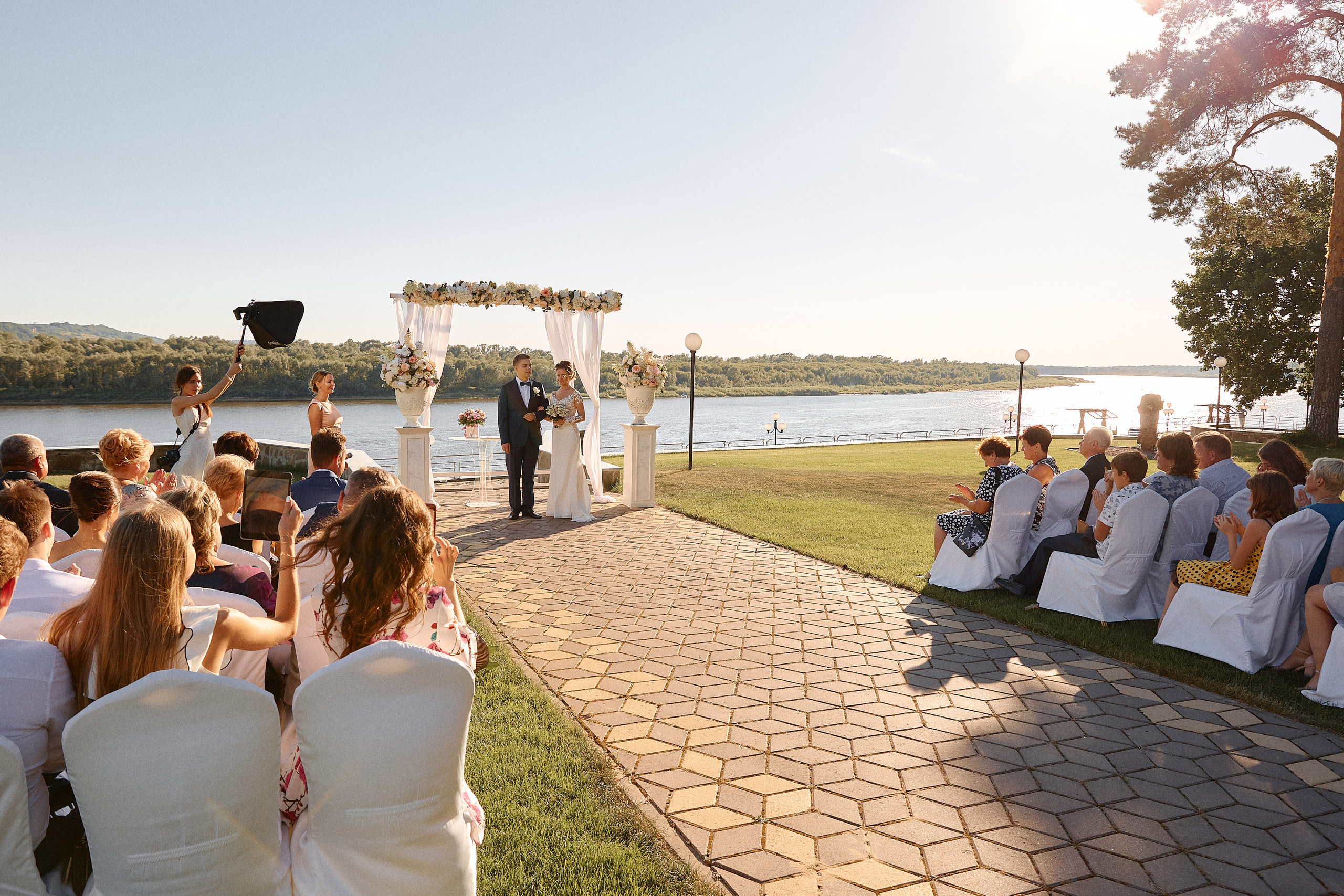 Съёмка летней свадьбы. Свадебный фотограф Антон Артюшин. Работаю в Нижнем Новгороде и Москве