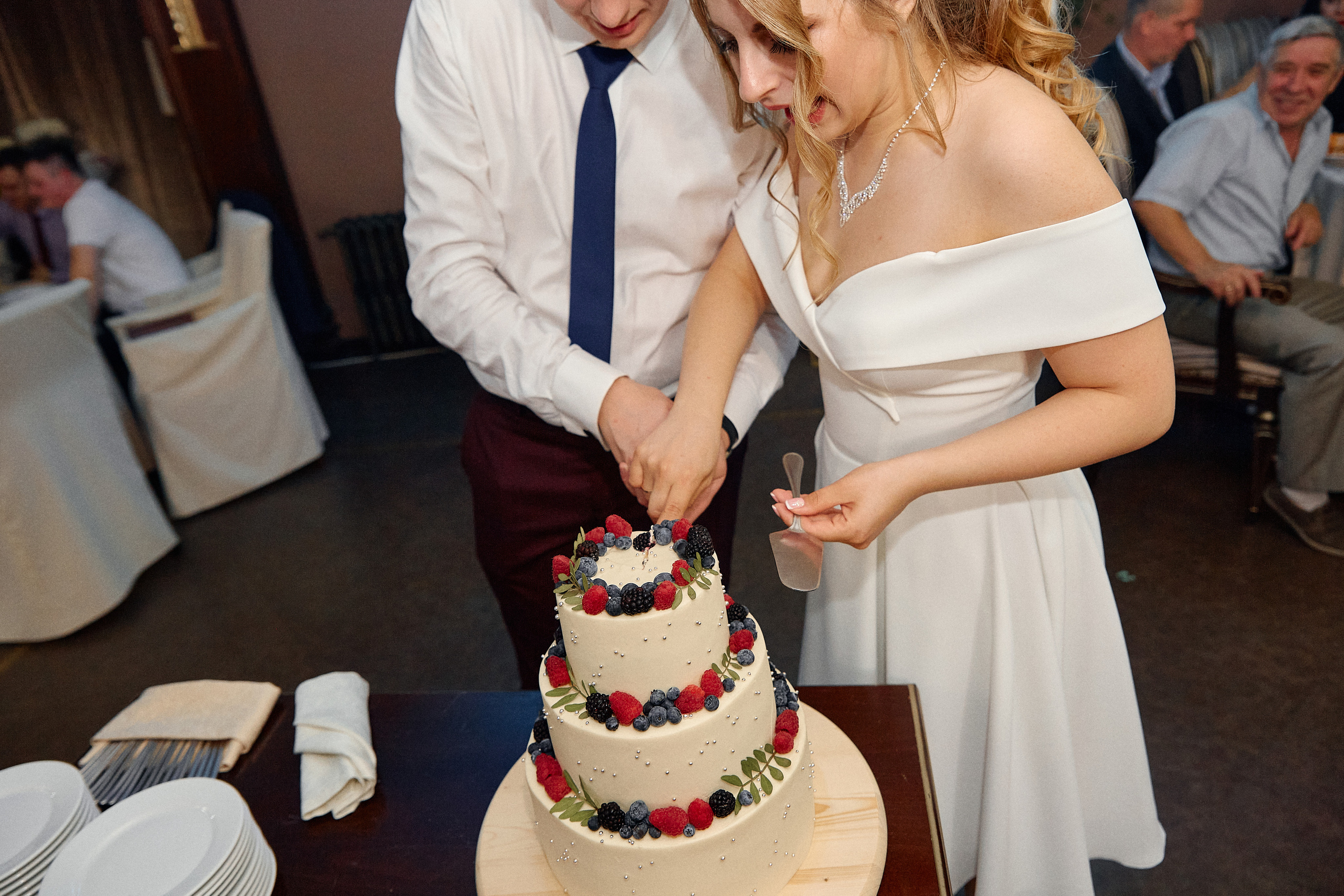 Свадебная съёмка в Нижнем Новгороде. Свадебный фотограф Антон Артюшин. Работаю в Нижнем Новгороде и Москве