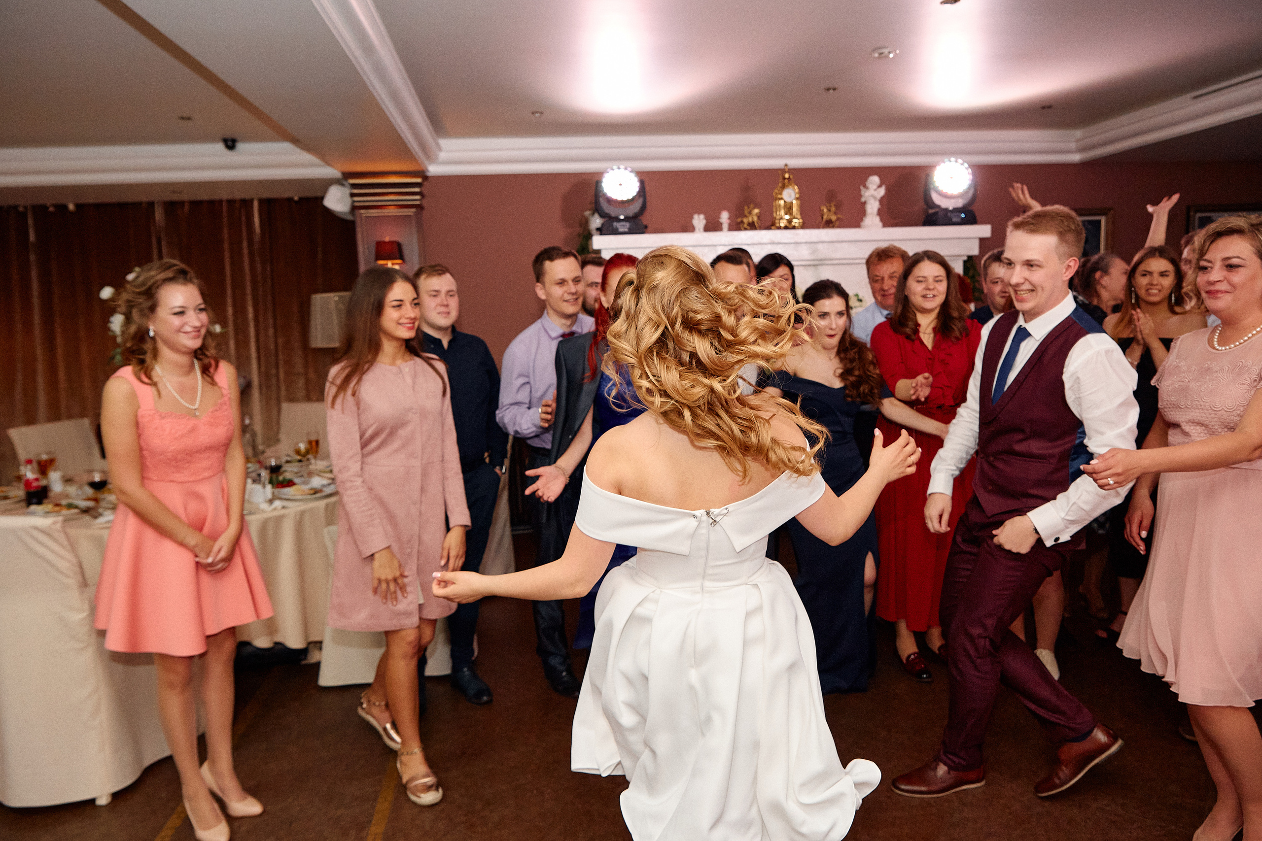 Свадебная съёмка в Нижнем Новгороде. Свадебный фотограф Антон Артюшин. Работаю в Нижнем Новгороде и Москве