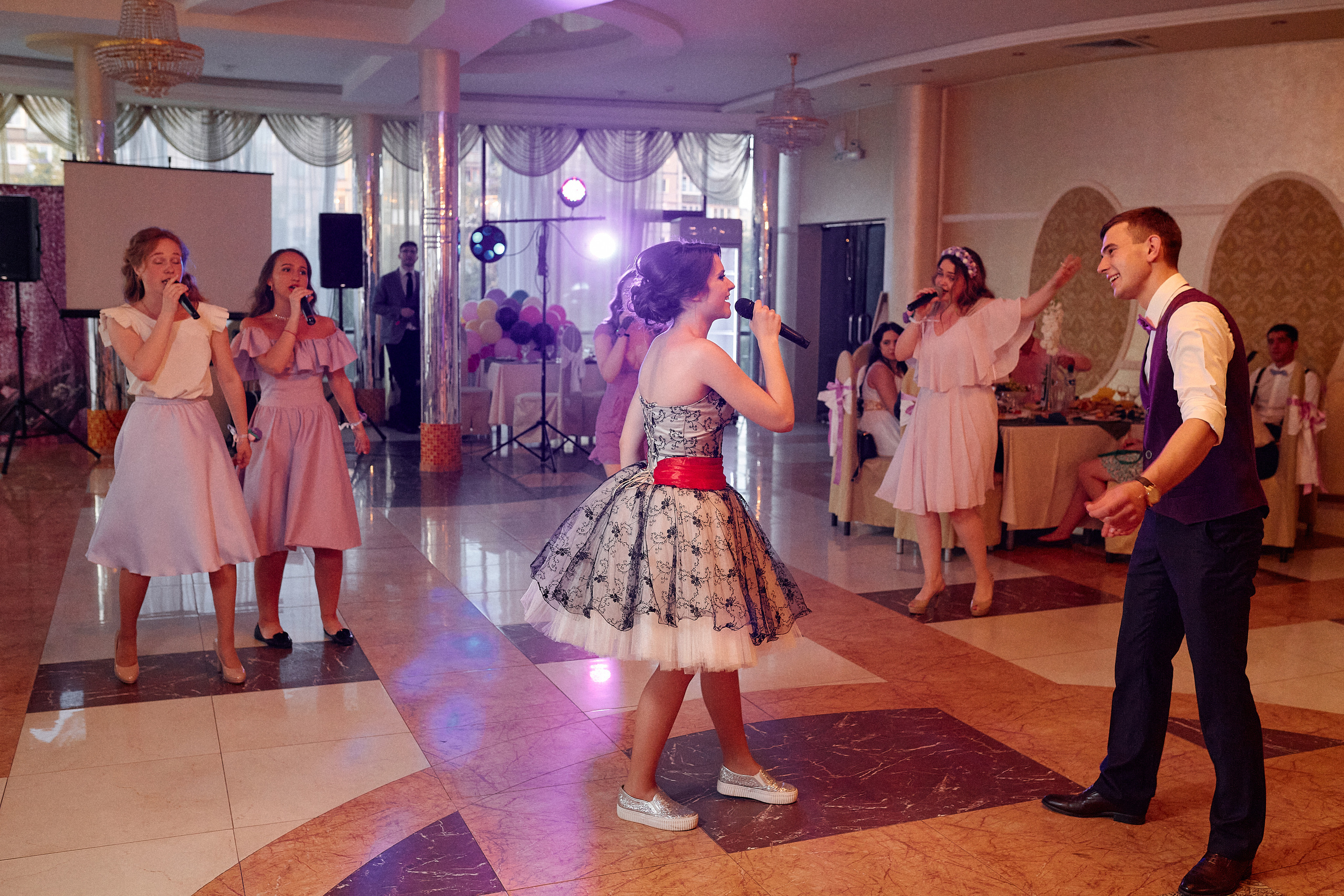 Фотосъёмка свадьбы в Нижнем Новгороде. Свадебный фотограф Антон Артюшин. Работаю в Нижнем Новгороде и Москве