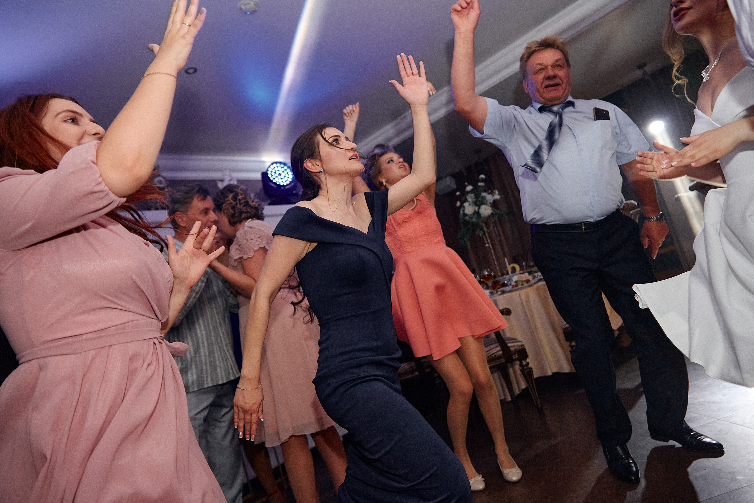 Свадебная съёмка в Нижнем Новгороде. Свадебный фотограф Антон Артюшин. Работаю в Нижнем Новгороде и Москве