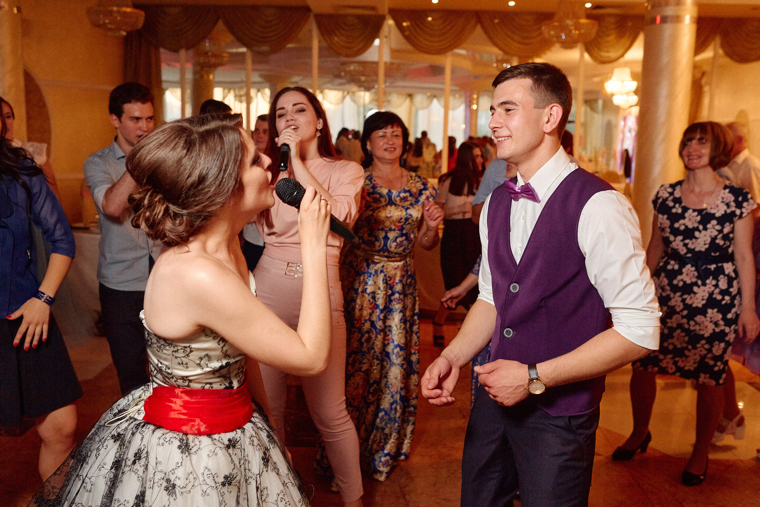 Фотосъёмка свадьбы в Нижнем Новгороде. Свадебный фотограф Антон Артюшин. Работаю в Нижнем Новгороде и Москве