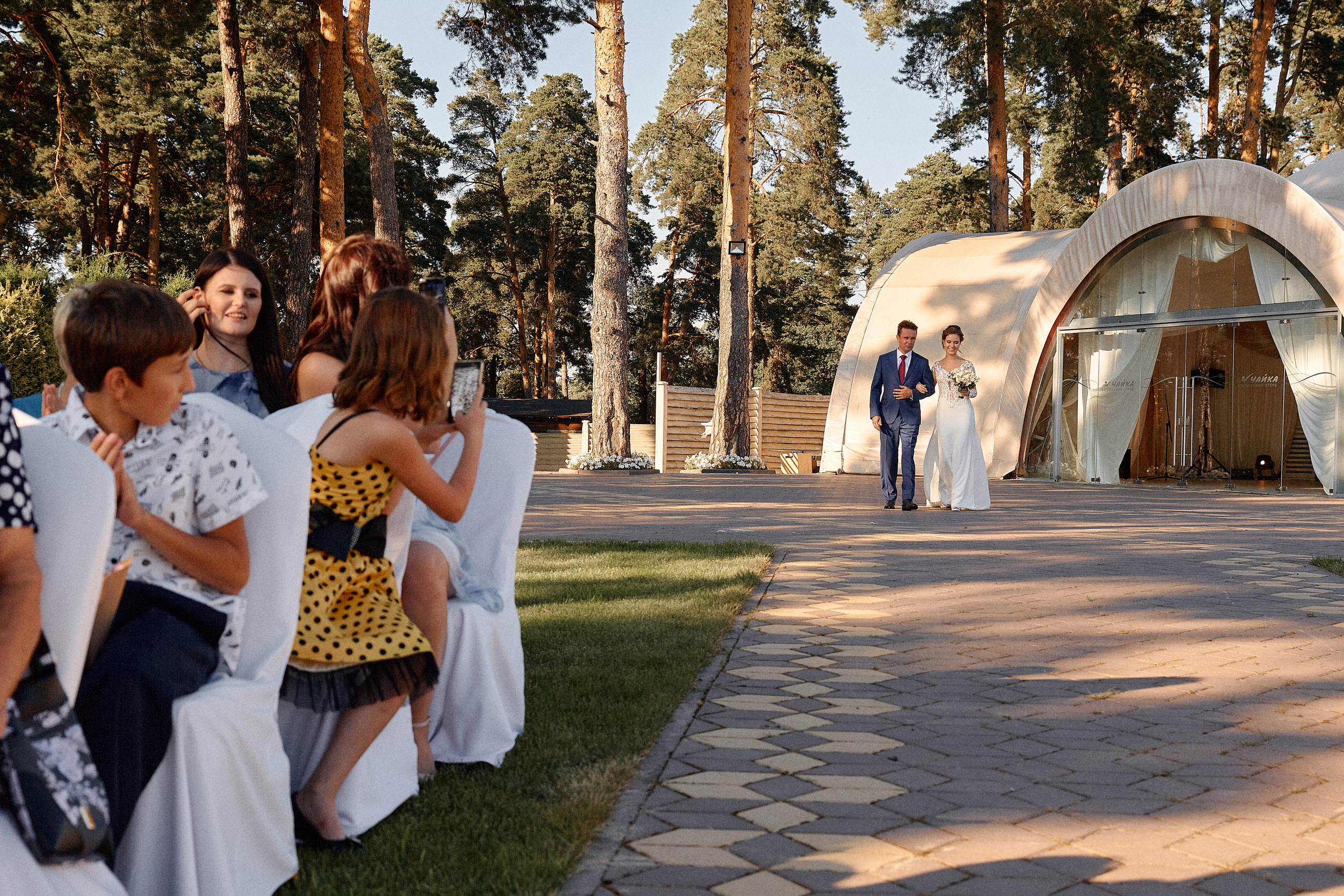 Съёмка летней свадьбы. Свадебный фотограф Антон Артюшин. Работаю в Нижнем Новгороде и Москве