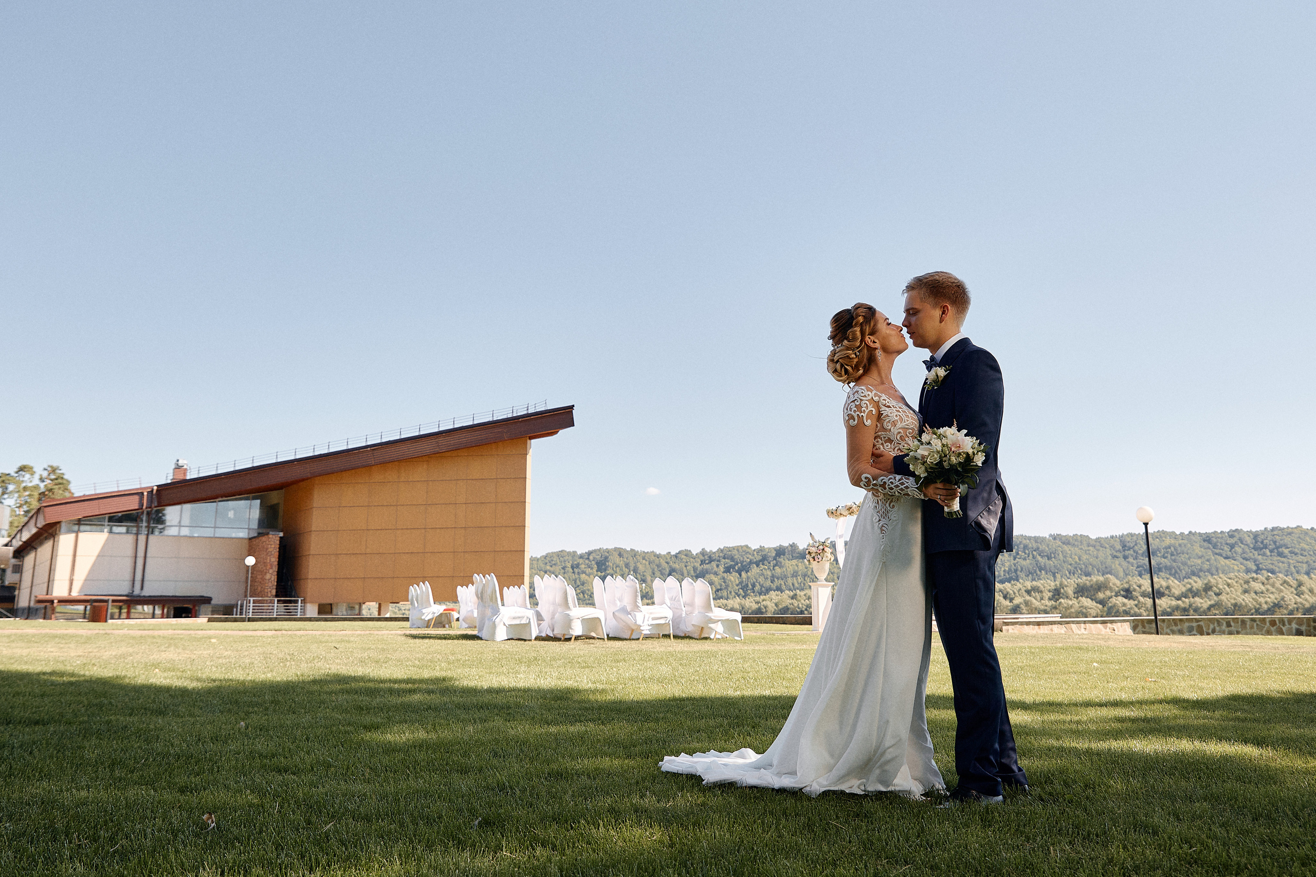 Съёмка летней свадьбы. Свадебный фотограф Антон Артюшин. Работаю в Нижнем Новгороде и Москве