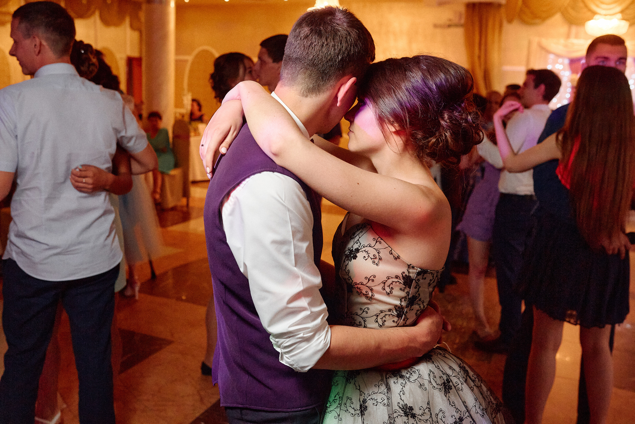 Фотосъёмка свадьбы в Нижнем Новгороде. Свадебный фотограф Антон Артюшин. Работаю в Нижнем Новгороде и Москве