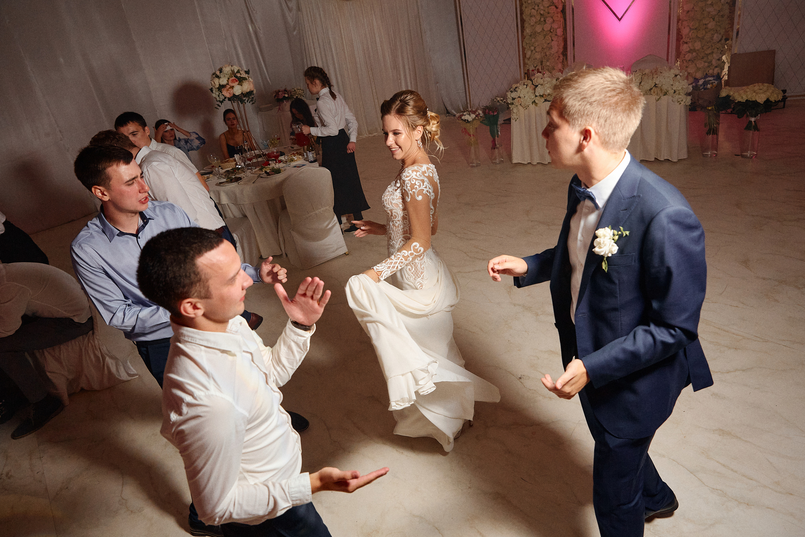 Съёмка летней свадьбы. Свадебный фотограф Антон Артюшин. Работаю в Нижнем Новгороде и Москве