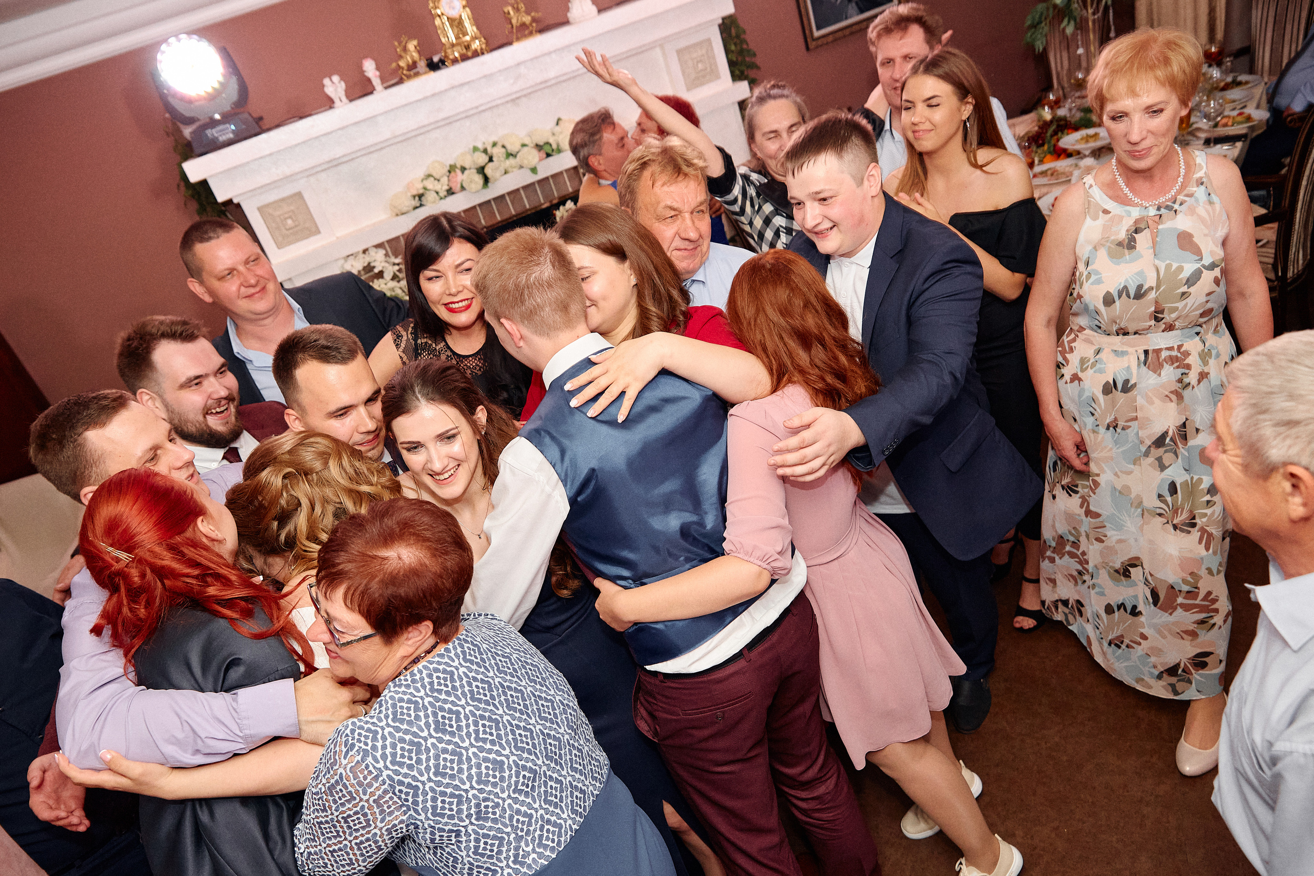 Свадебная съёмка в Нижнем Новгороде. Свадебный фотограф Антон Артюшин. Работаю в Нижнем Новгороде и Москве