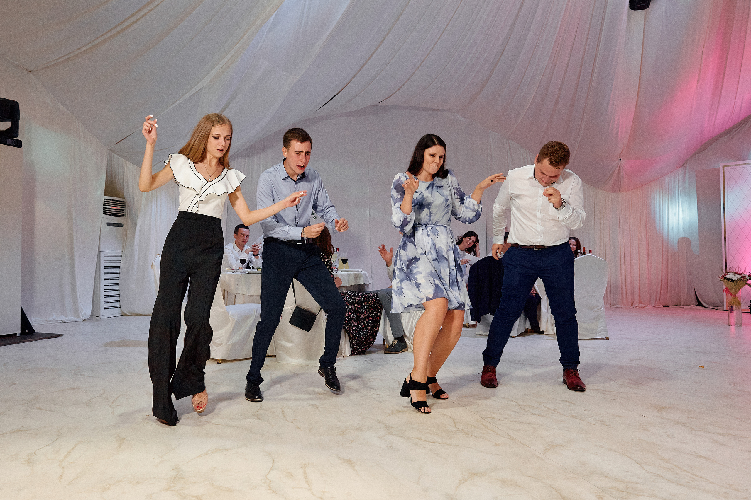 Съёмка летней свадьбы. Свадебный фотограф Антон Артюшин. Работаю в Нижнем Новгороде и Москве