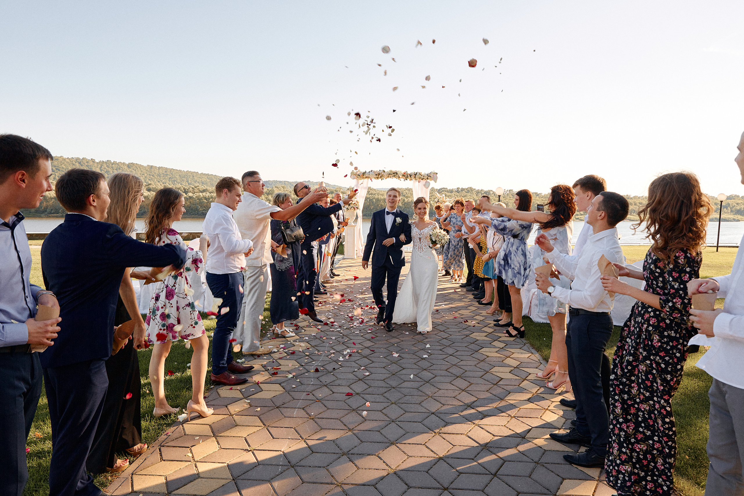 Съёмка летней свадьбы. Свадебный фотограф Антон Артюшин. Работаю в Нижнем Новгороде и Москве