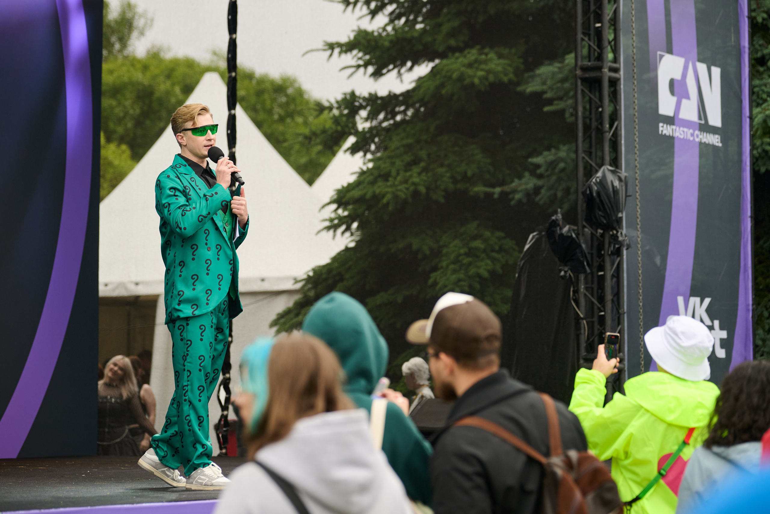 VK Fest 2025. Профессиональная репортажная фотосъёмка мероприятий в Санкт-Петербурге