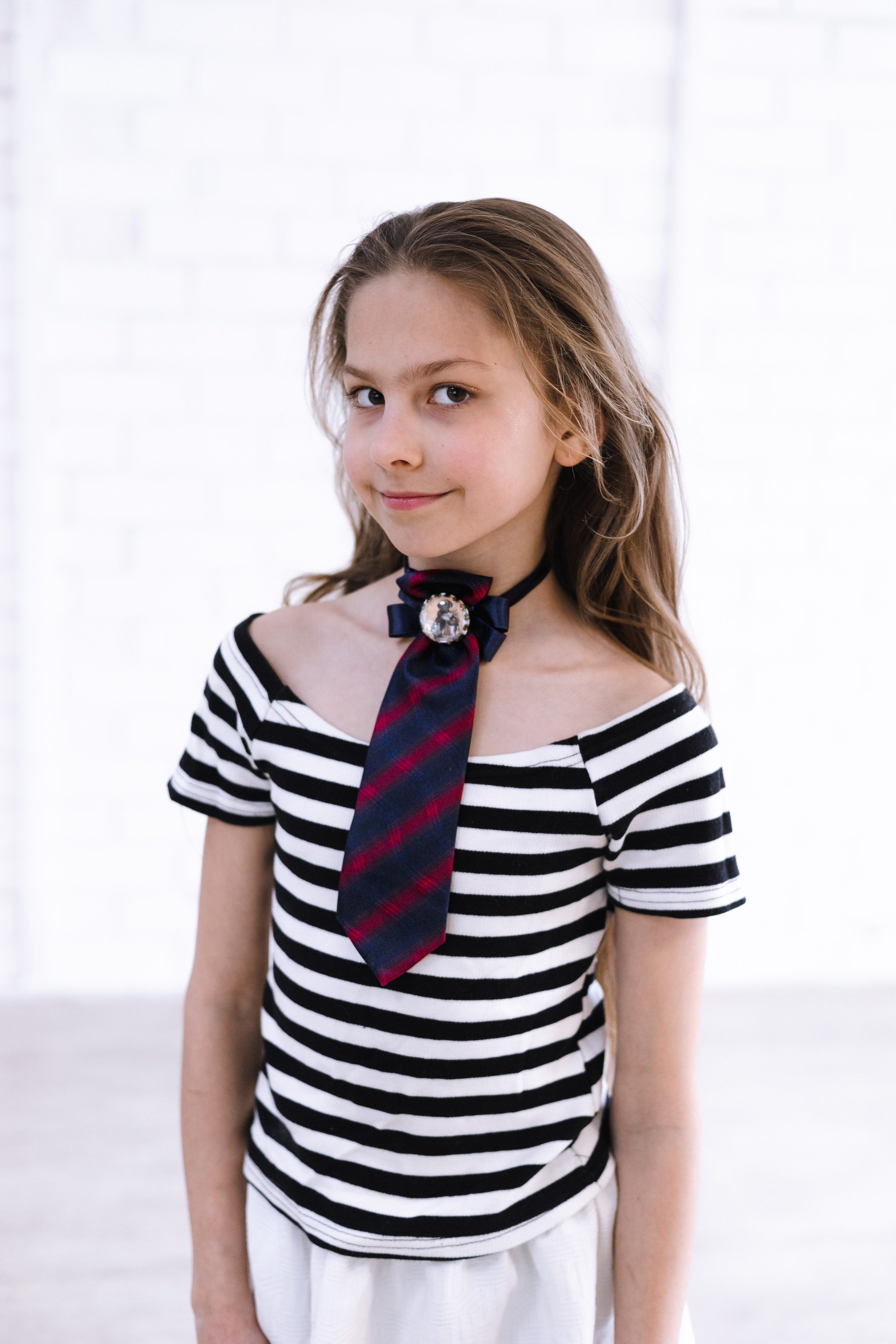 Галстук-переделка — стильное решение для оригинального образа девочки-подростка. Школа для девочек во Владивостоке — Само Совершенство