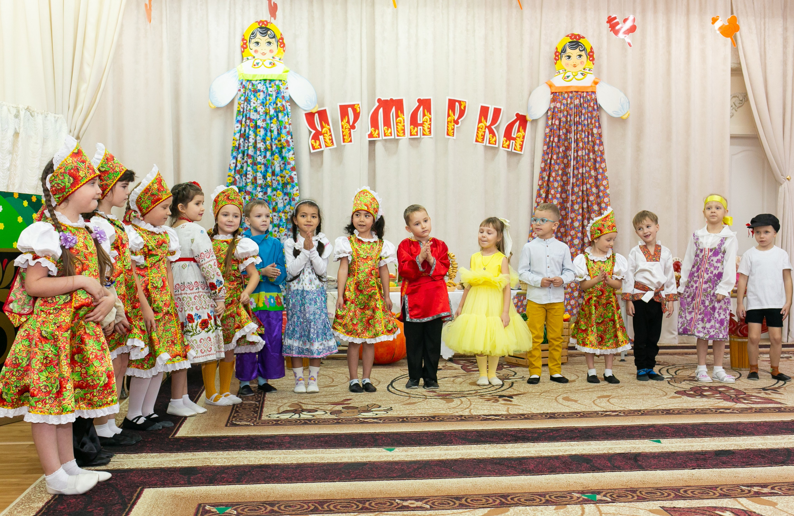 Выпускные и Утренники. Фотограф новорожденных и семейный фотограф НСО г. Бердск Марина Львова
