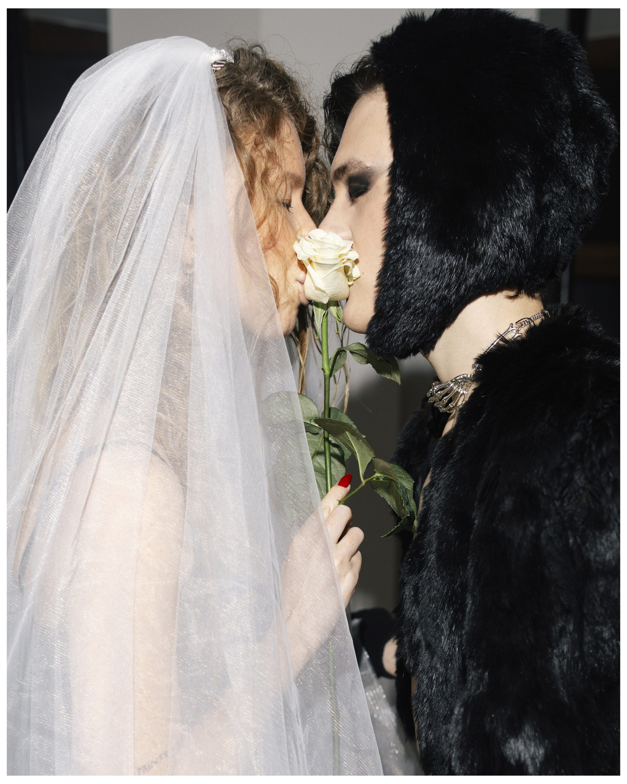 So Dramatic. Nikeli.mag