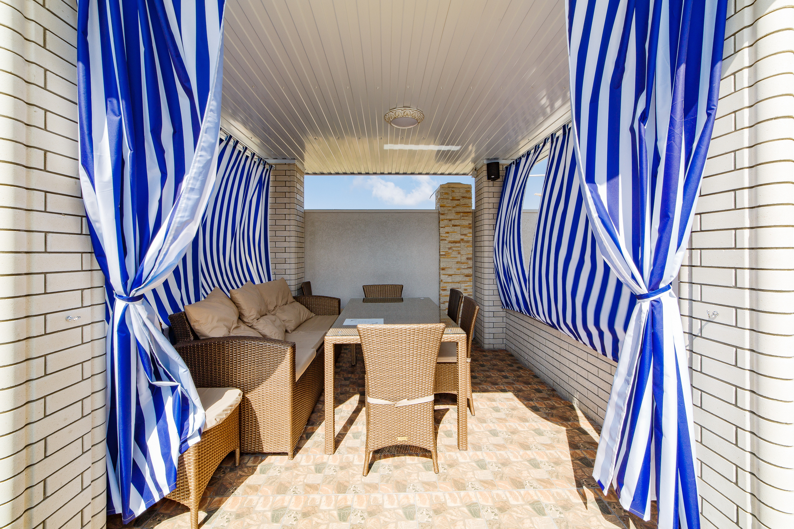 Renatphoto-Топовый фотограф по интерьерной фотосъёмке в г. Анапа. Профессиональная фотосъёмка интерьеров, предметная фотосессия еды для меню г. Анапа