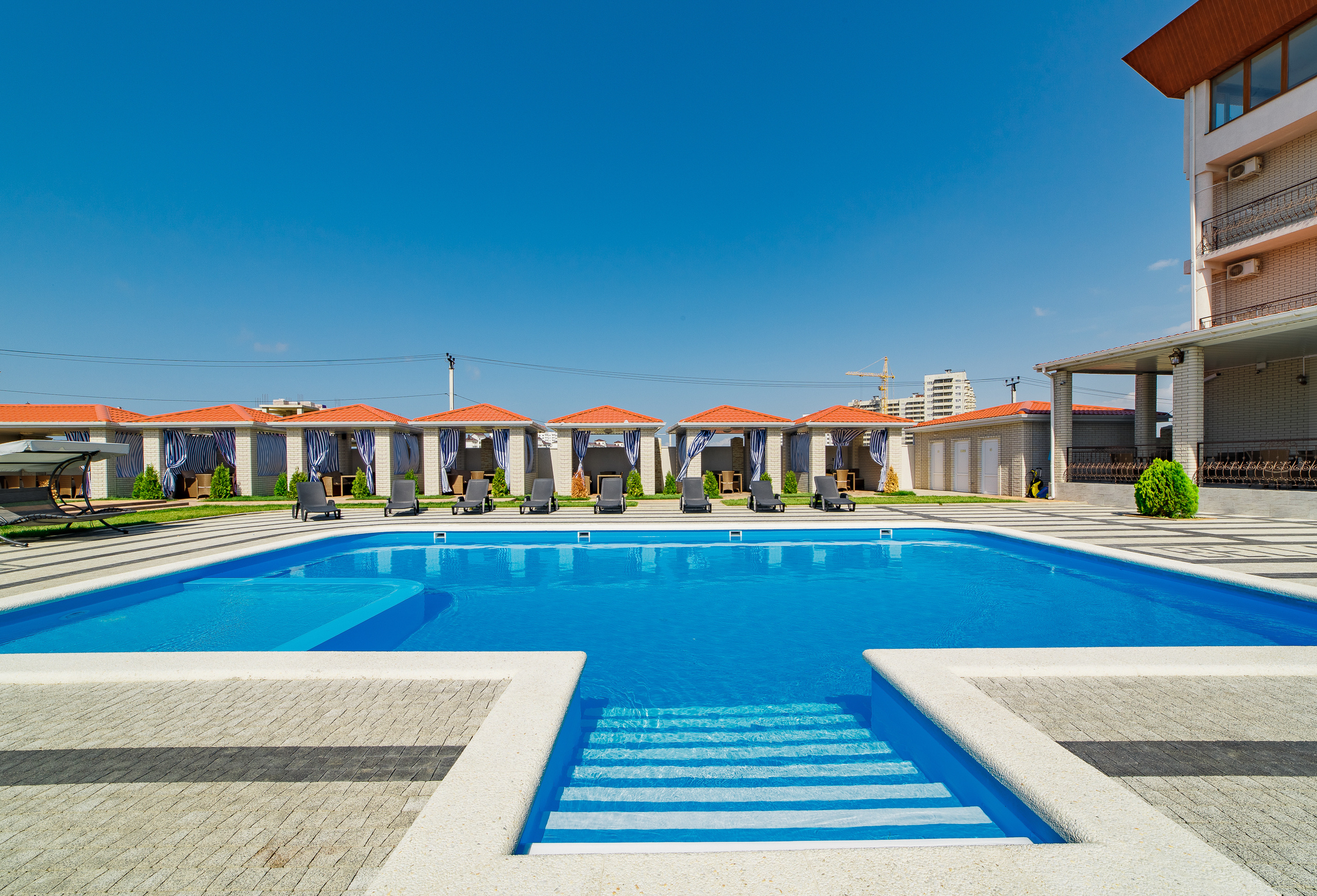 Renatphoto-Топовый фотограф по интерьерной фотосъёмке в г. Анапа. Профессиональная фотосъёмка интерьеров, предметная фотосессия еды для меню г. Анапа