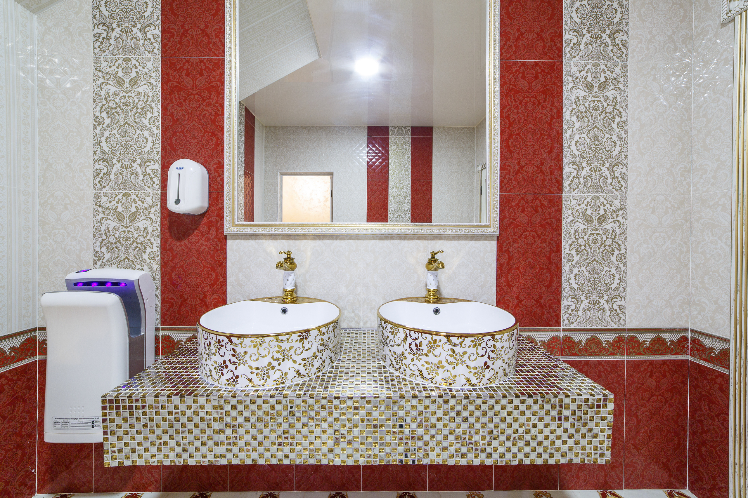 Renatphoto-Топовый фотограф по интерьерной фотосъёмке в г. Анапа. Профессиональная фотосъёмка интерьеров, предметная фотосессия еды для меню г. Анапа