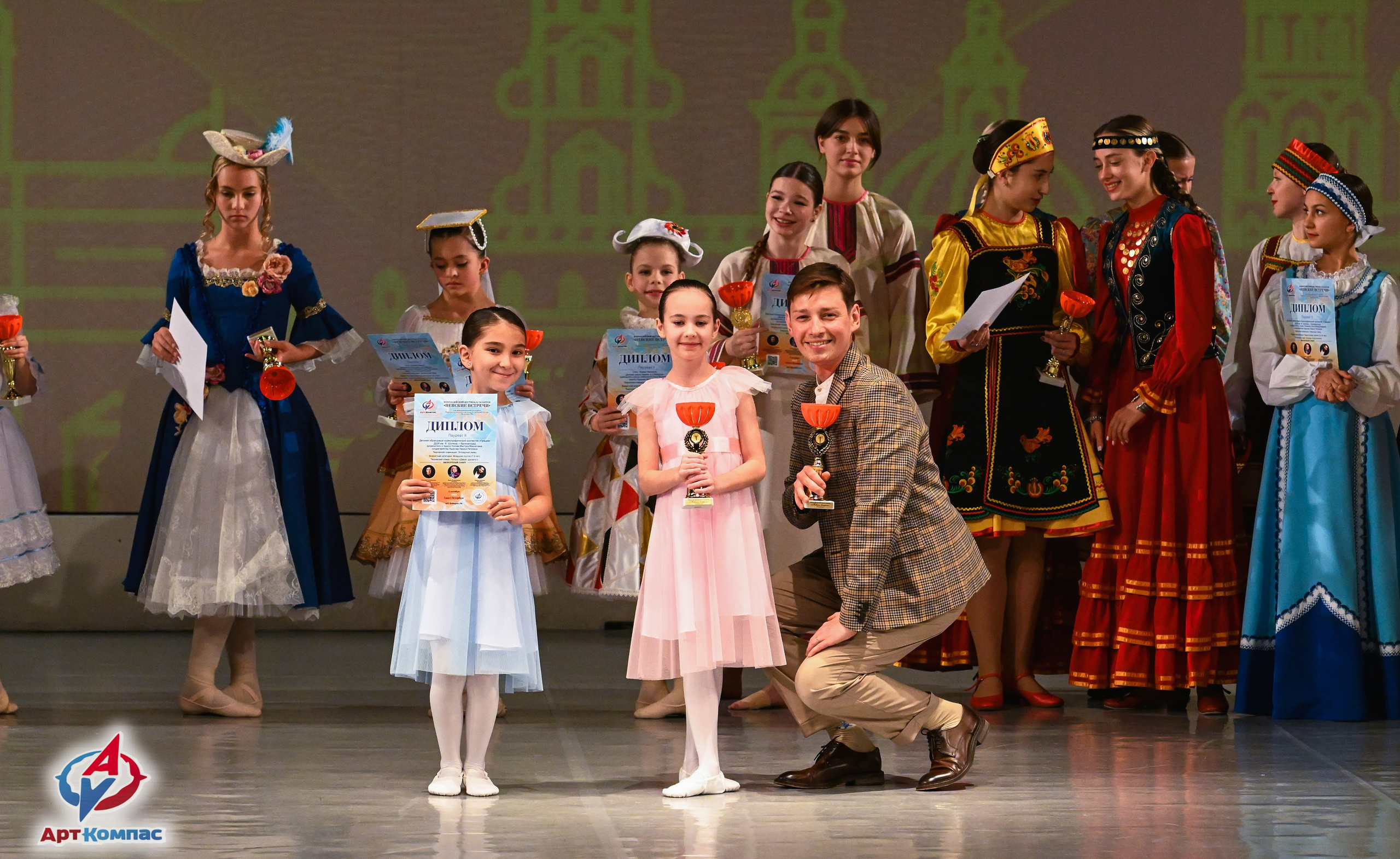 05.10.2025 Всероссийский фестиваль талантов «НЕВСКИЕ ВСТРЕЧИ» г. Санкт-Петербург. Медиастудия Фото Концепт