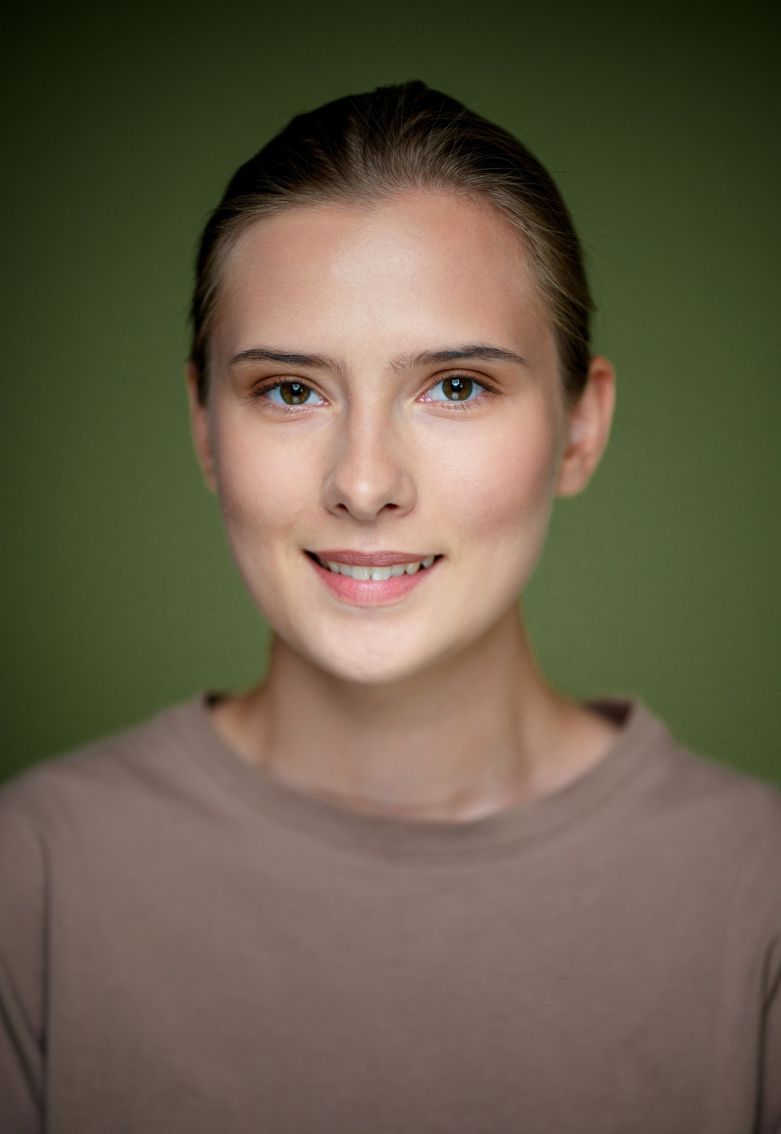 Актриса Юлиана Высоцкая. Портретная съемка в Москве, студийный фотограф Игорь Фомин