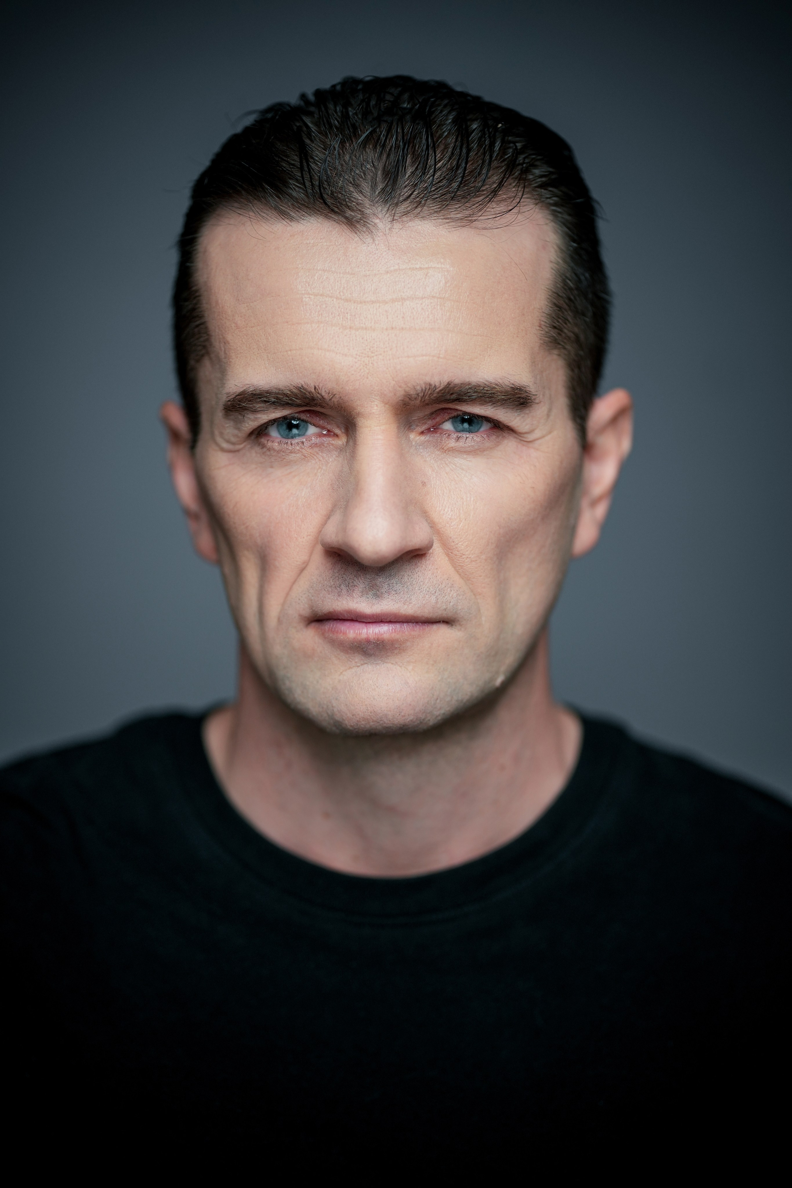 Актер Алексей Карамазов. Портретная съемка в Москве, студийный фотограф Игорь Фомин