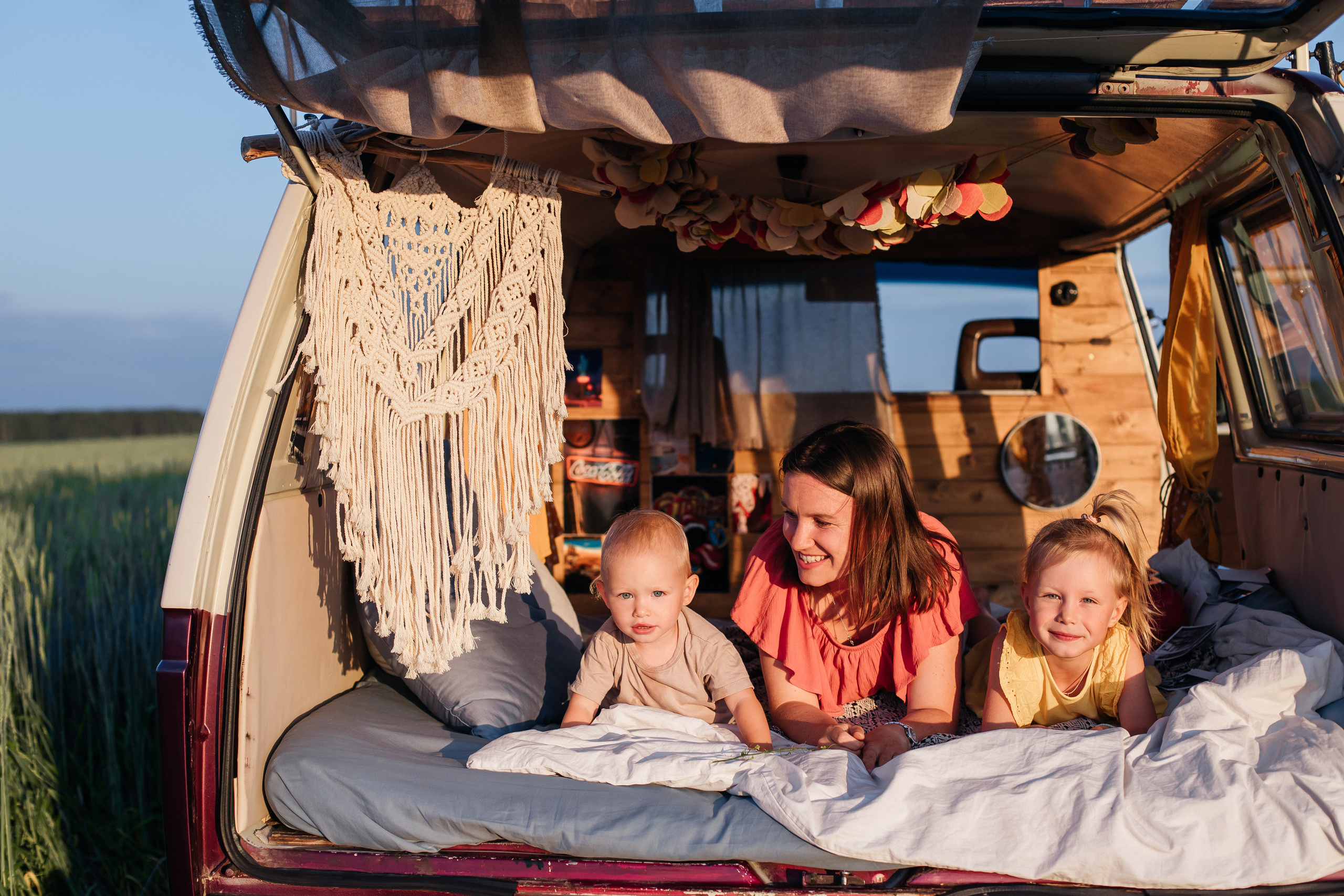 Майя и ребятишки. Фотограф Сочи, Екатеринбург, Евгения Ефимова