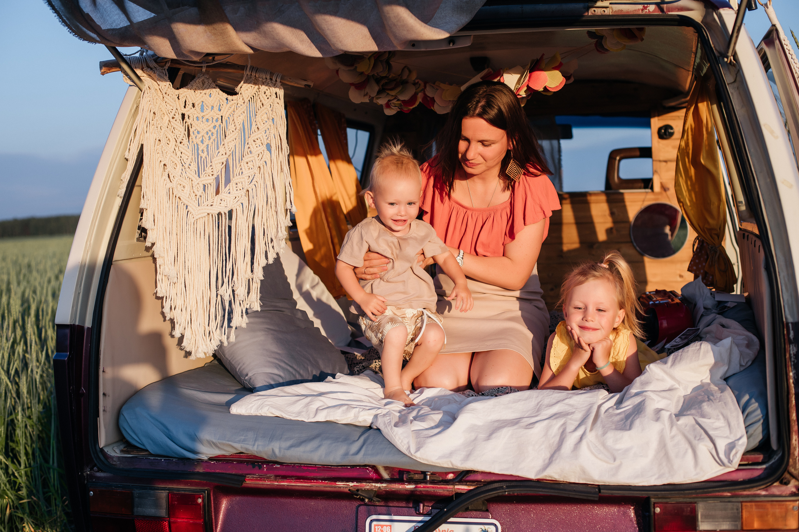 Майя и ребятишки. Фотограф Сочи, Екатеринбург, Евгения Ефимова