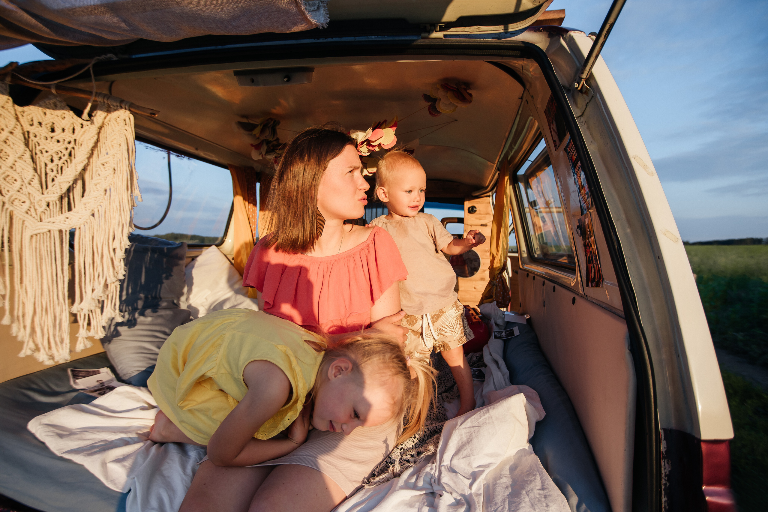 Майя и ребятишки. Фотограф Сочи, Екатеринбург, Евгения Ефимова