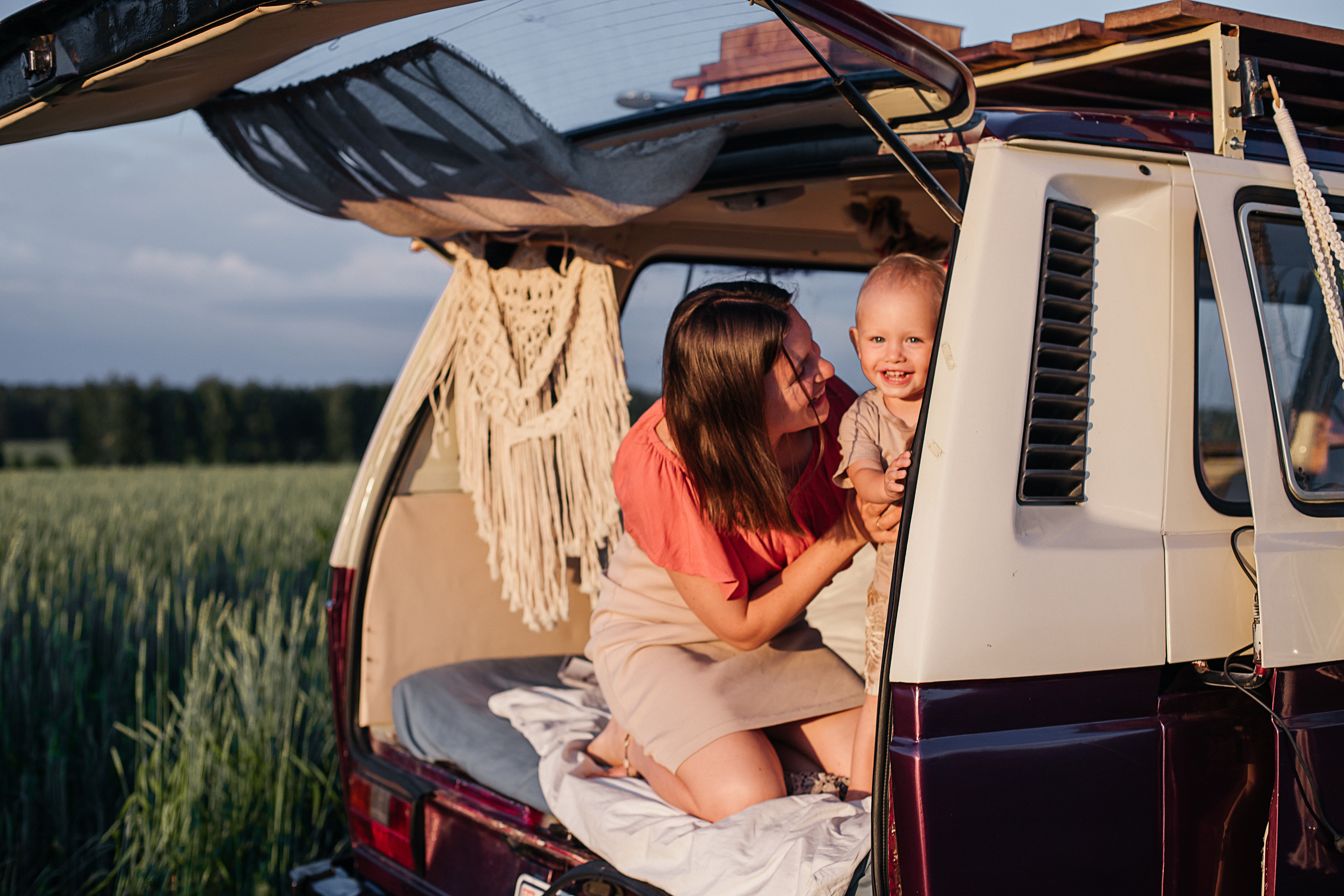 Майя и ребятишки. Фотограф Сочи, Екатеринбург, Евгения Ефимова