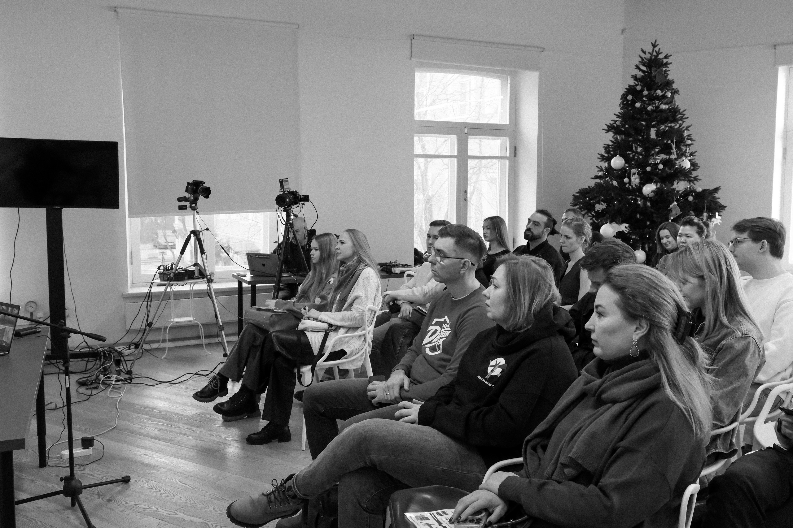 Прогулка с архитектором на диване: жилой комплекс «Садовые кварталы». Михаил Мулач | Архитектурный фотограф