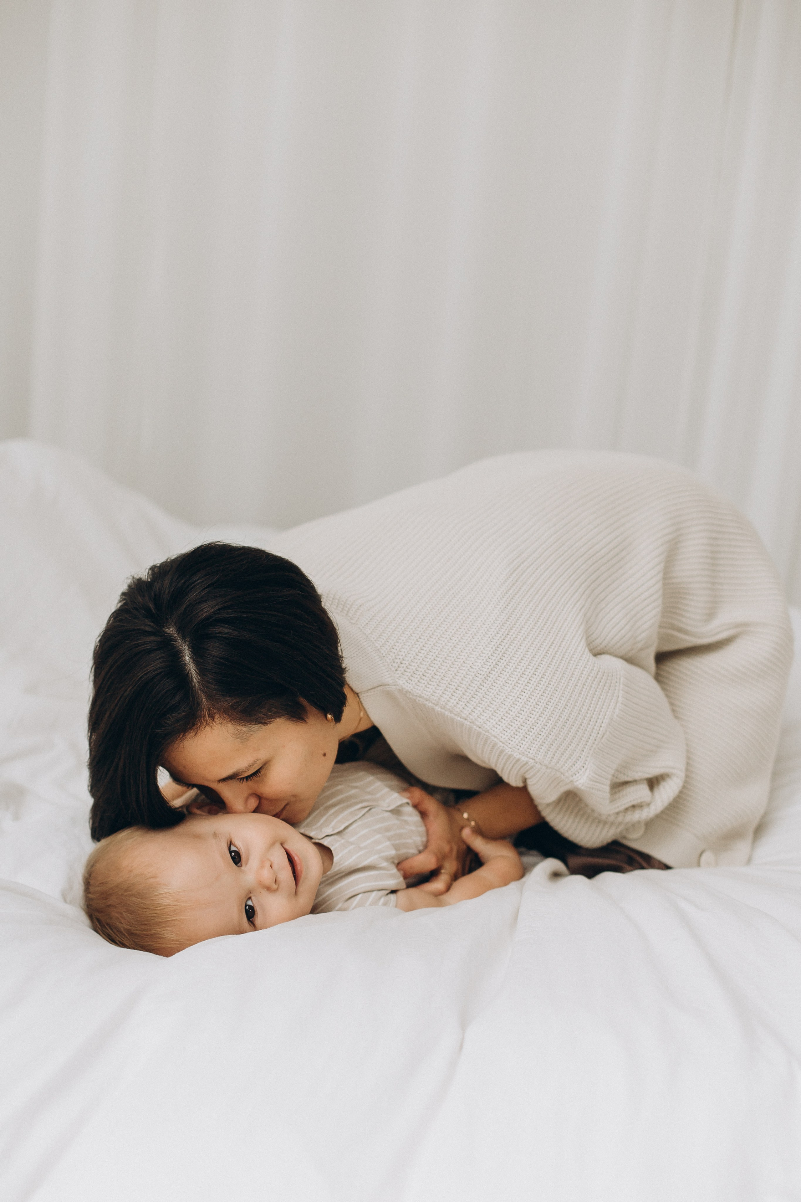 Фотосессия с малышом в студии. Семейный фотограф в Москве и Королеве Евгения Баукова