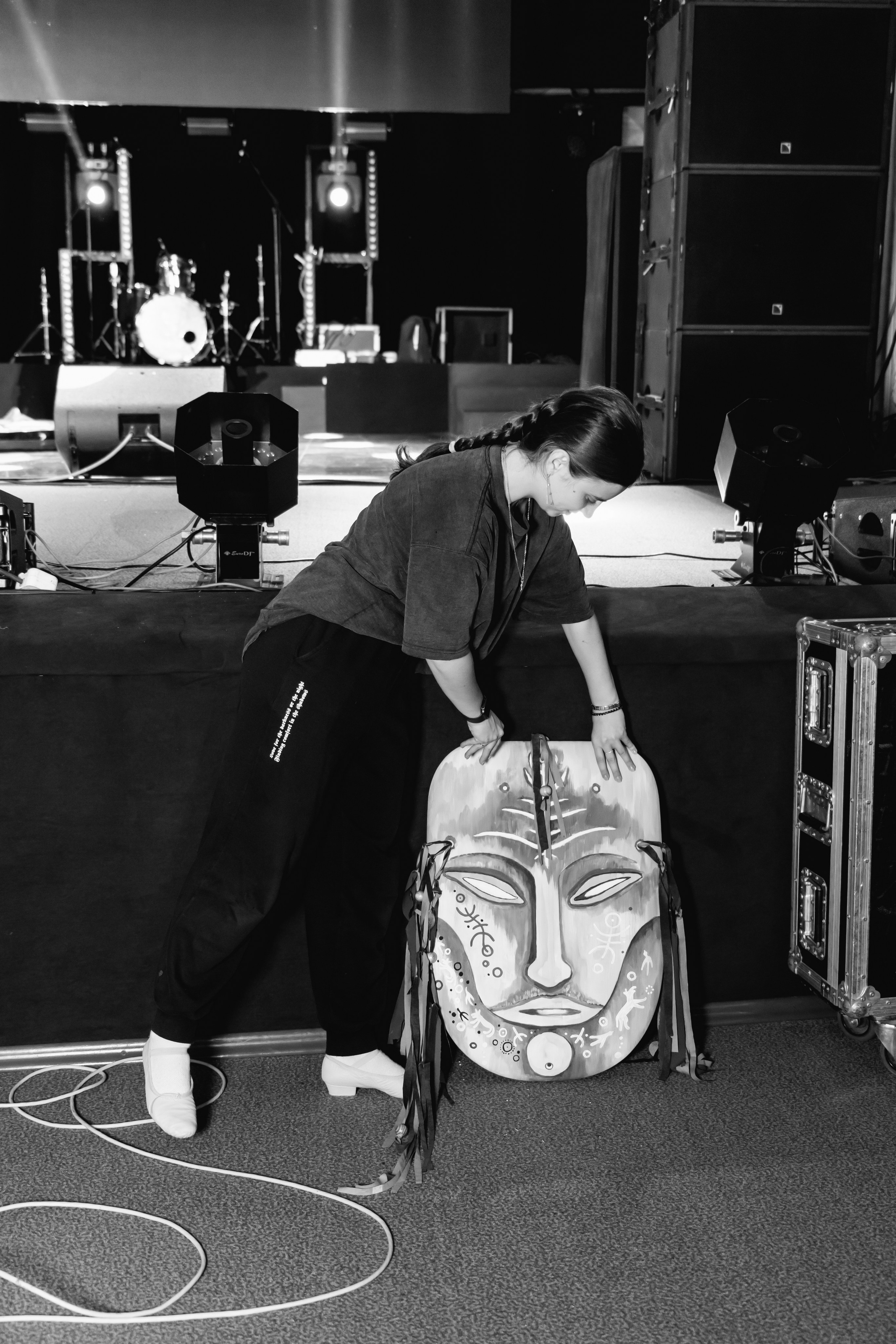 Backstage. Занимаюсь профессиональной фотографией и живу рядом с Байкалом. Работаю в разных жанрах