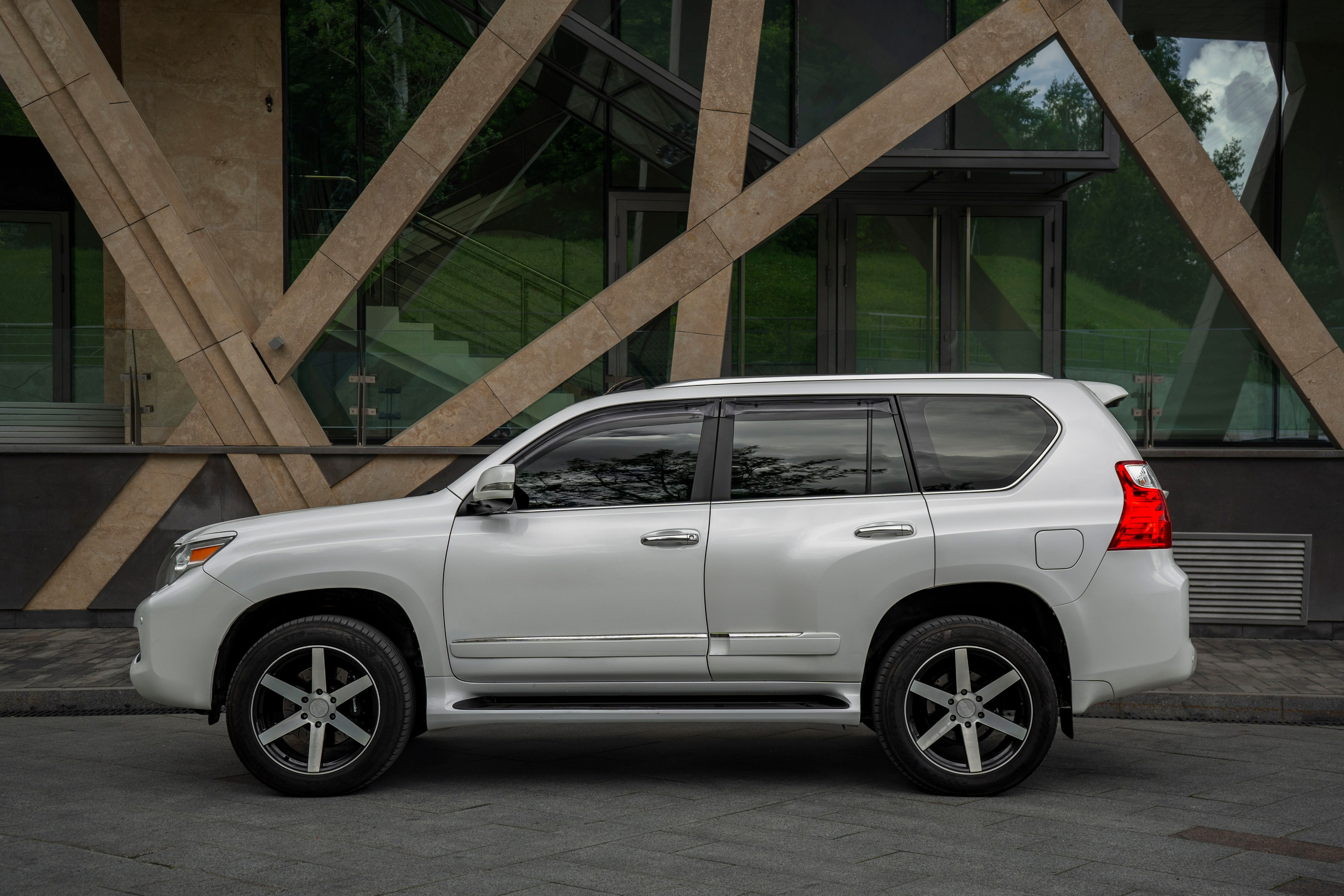 Lexus GX460. Автомобильный фотограф Ногинск Денис Городок