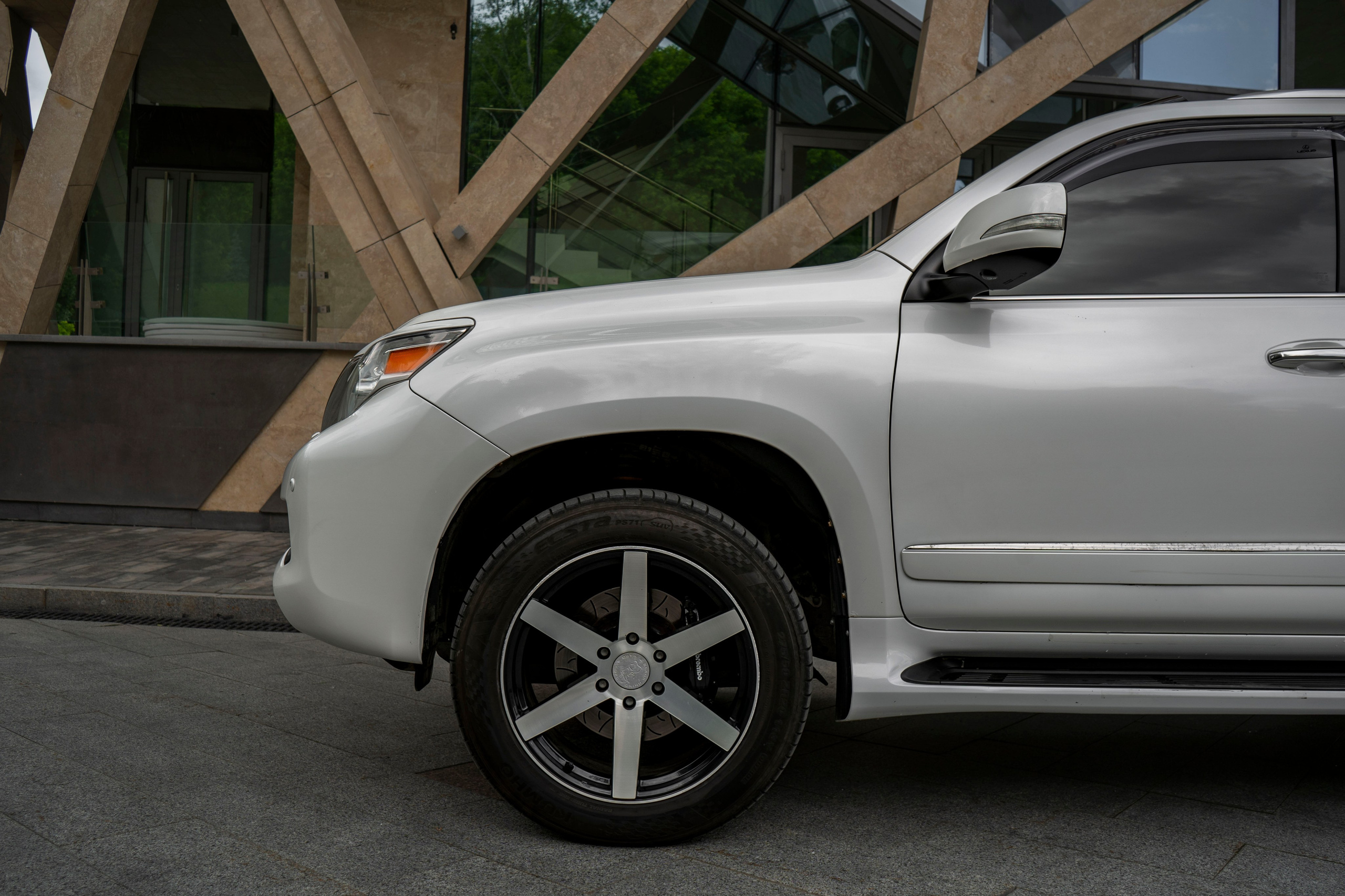 Lexus GX460. Автомобильный фотограф Ногинск Денис Городок